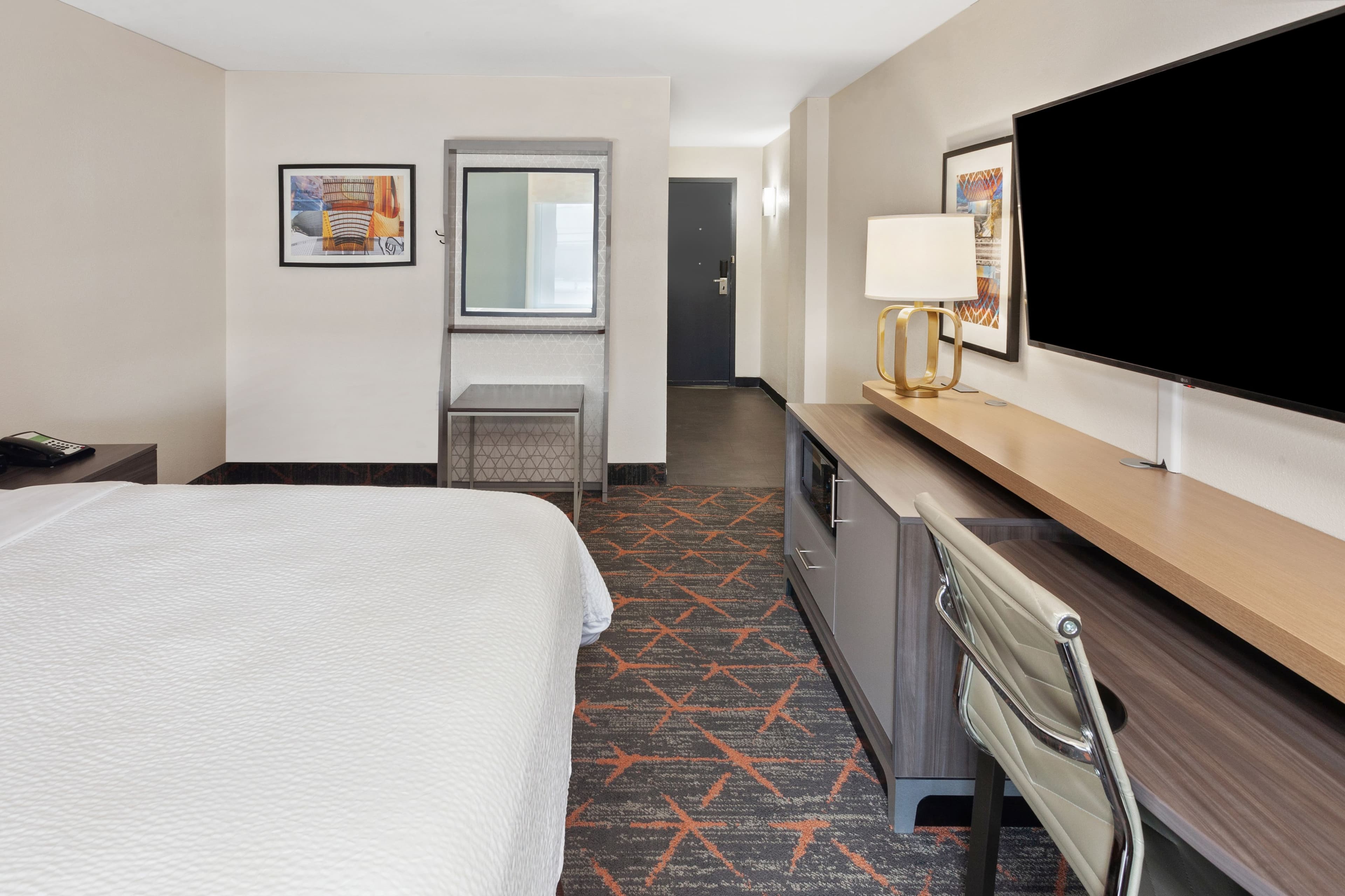 Holiday Inn Chicago Oakbrook — 15