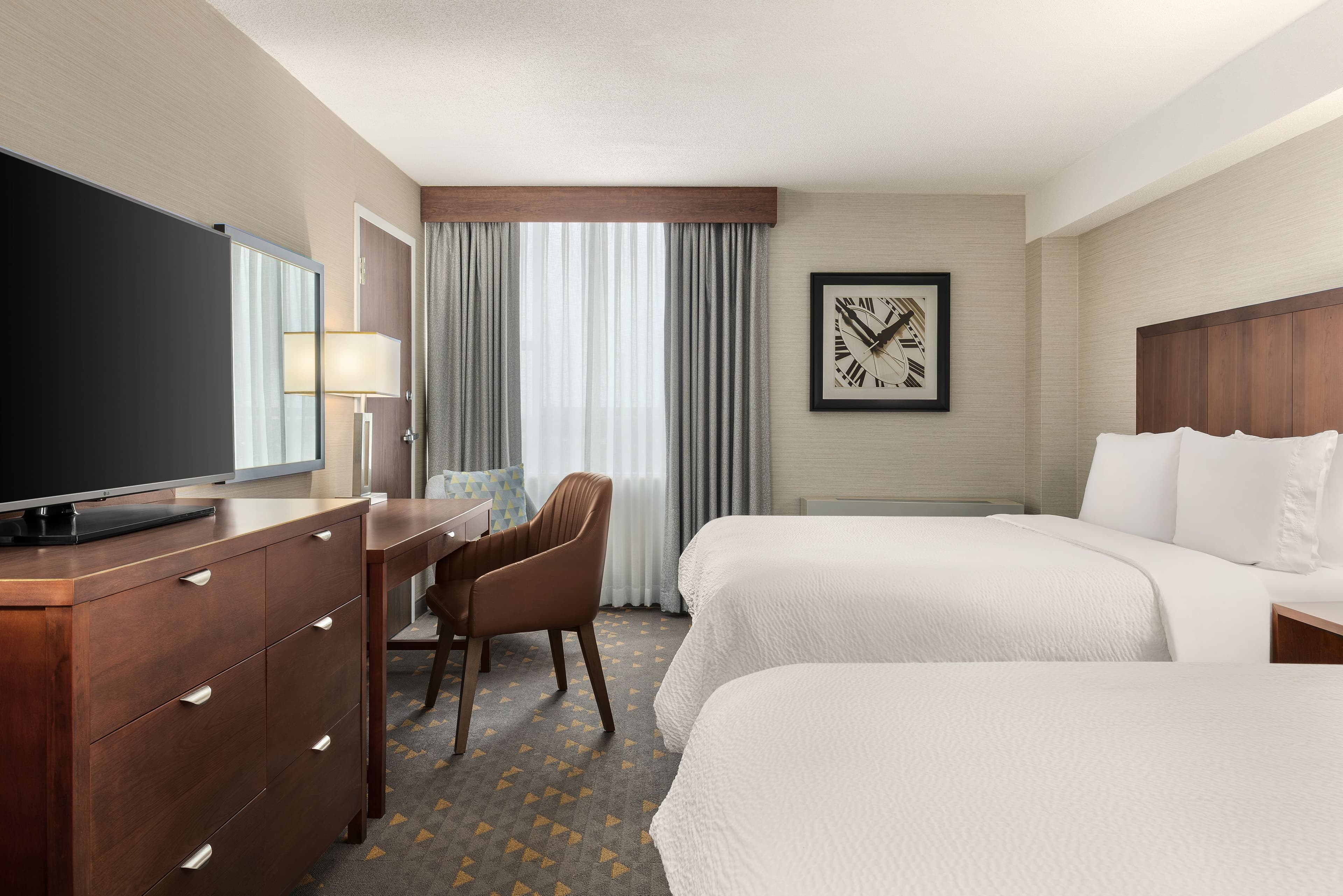 Holiday Inn Oakville (Centre) — 25