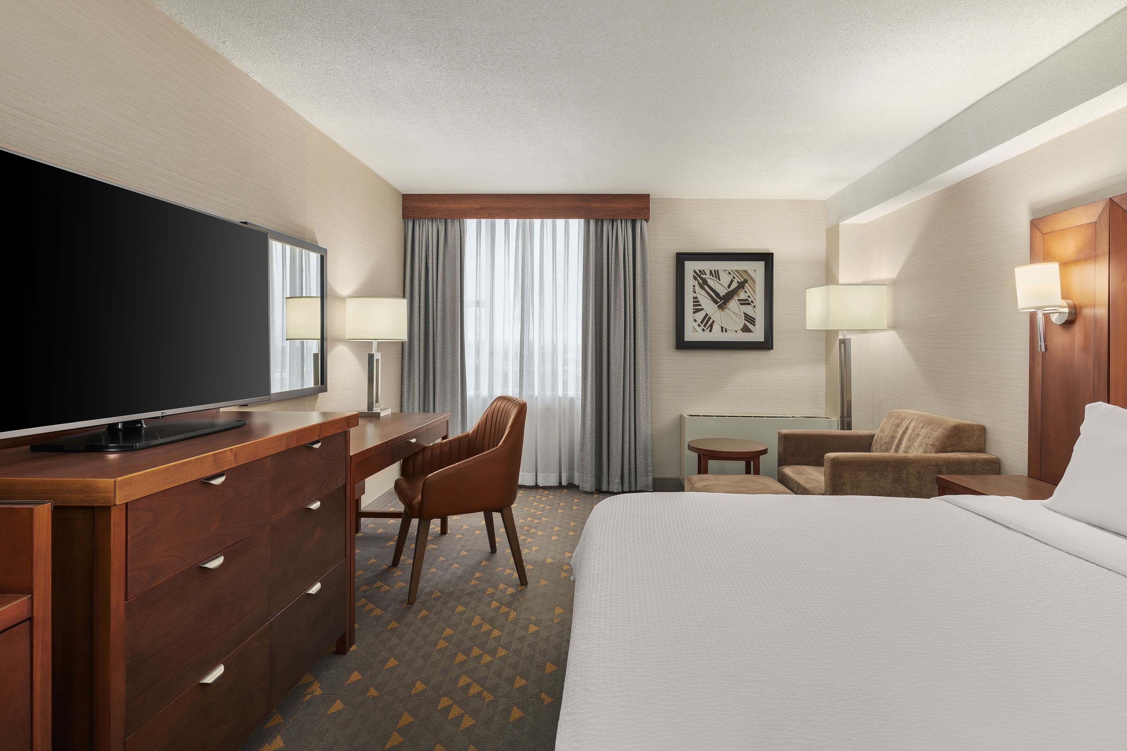 Holiday Inn Oakville (Centre) — 16
