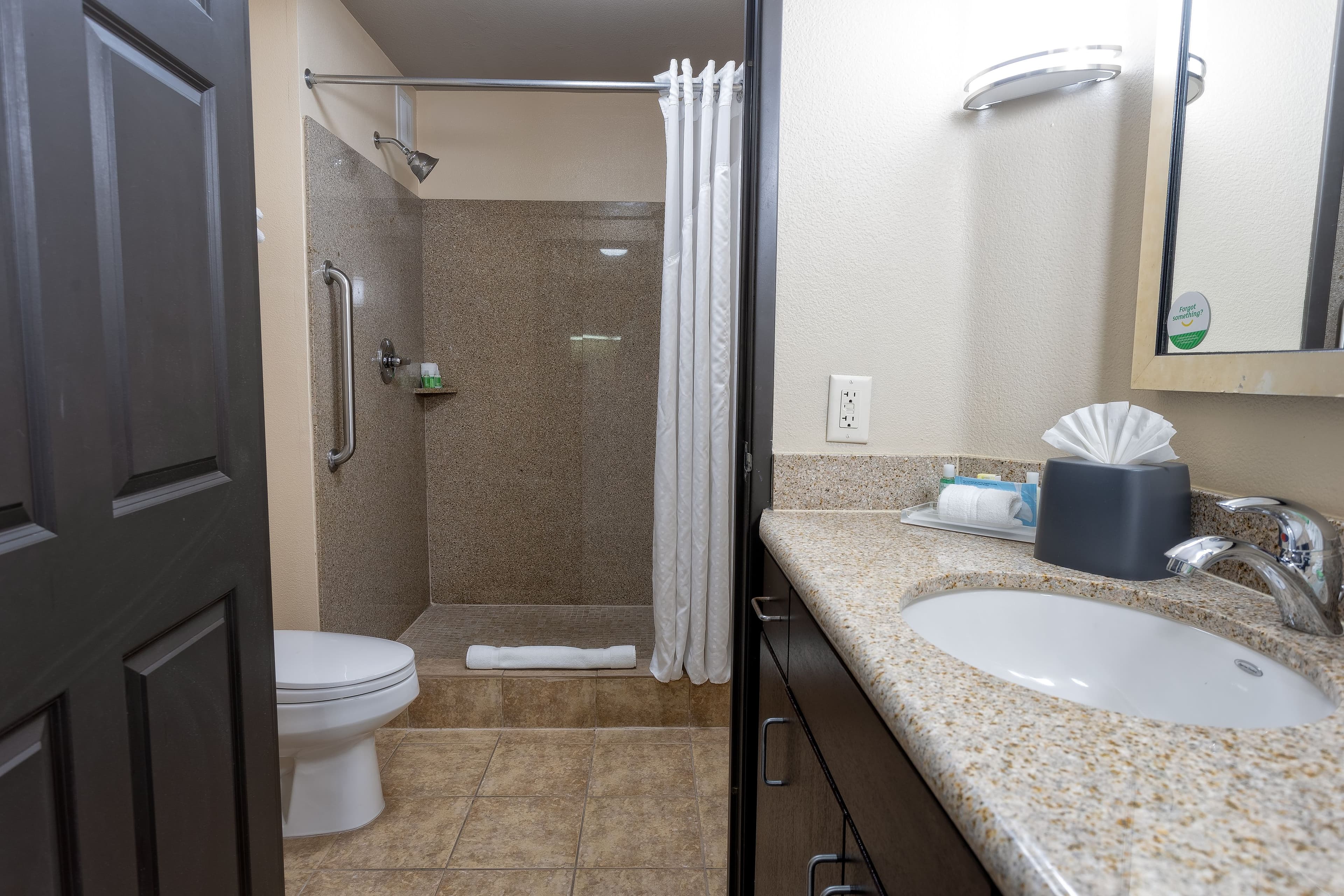 Holiday Inn Oceanside Camp Pendleton Area — 15