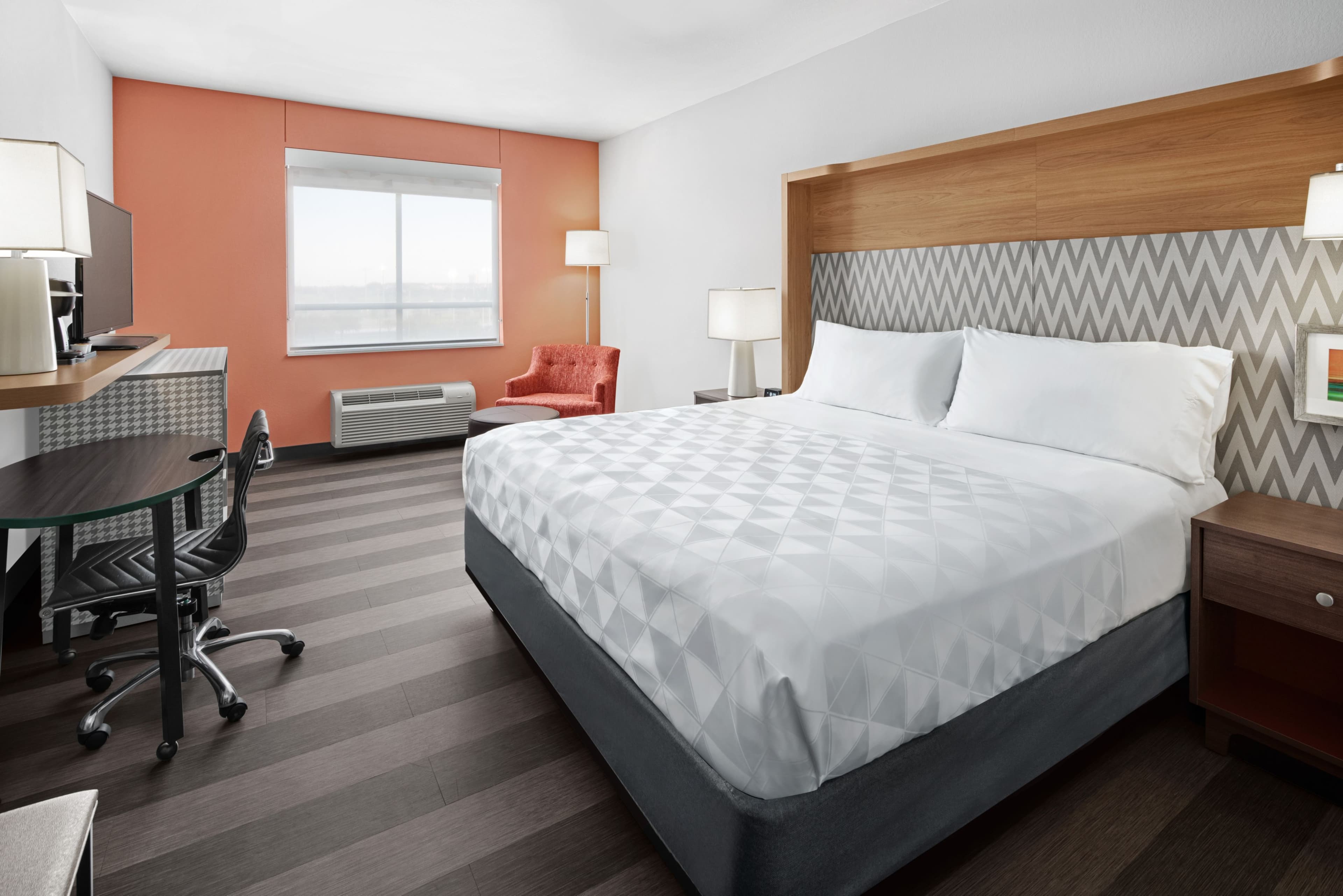 Holiday Inn Odessa — 8