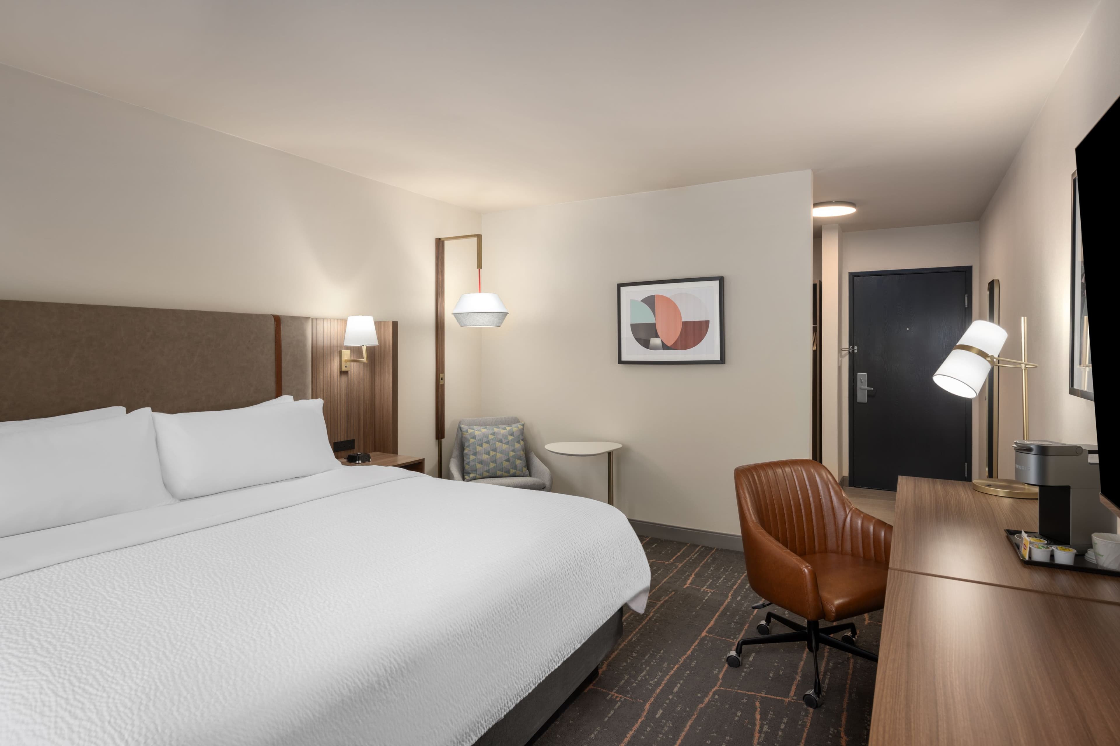 Holiday Inn Ontario — 8