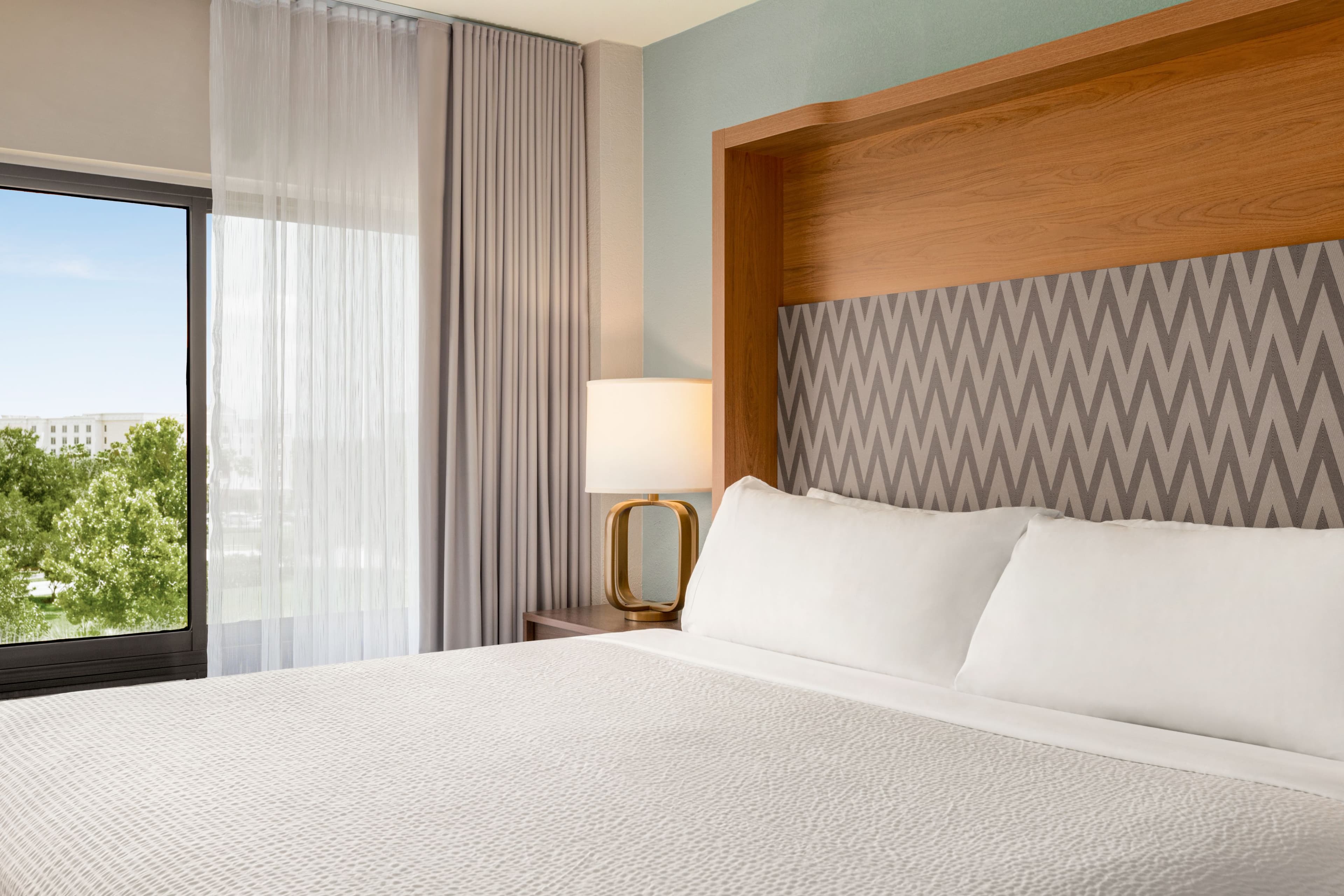 Holiday Inn Orlando-International Airport - Image 2