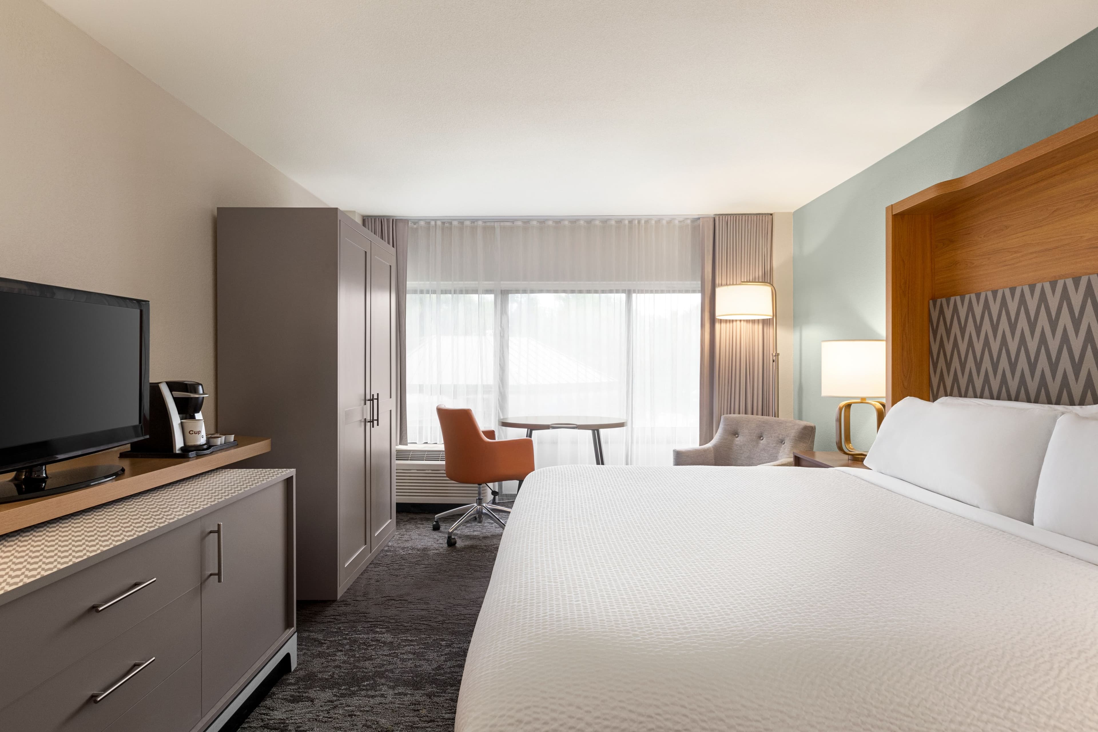 Holiday Inn Orlando-International Airport — 16