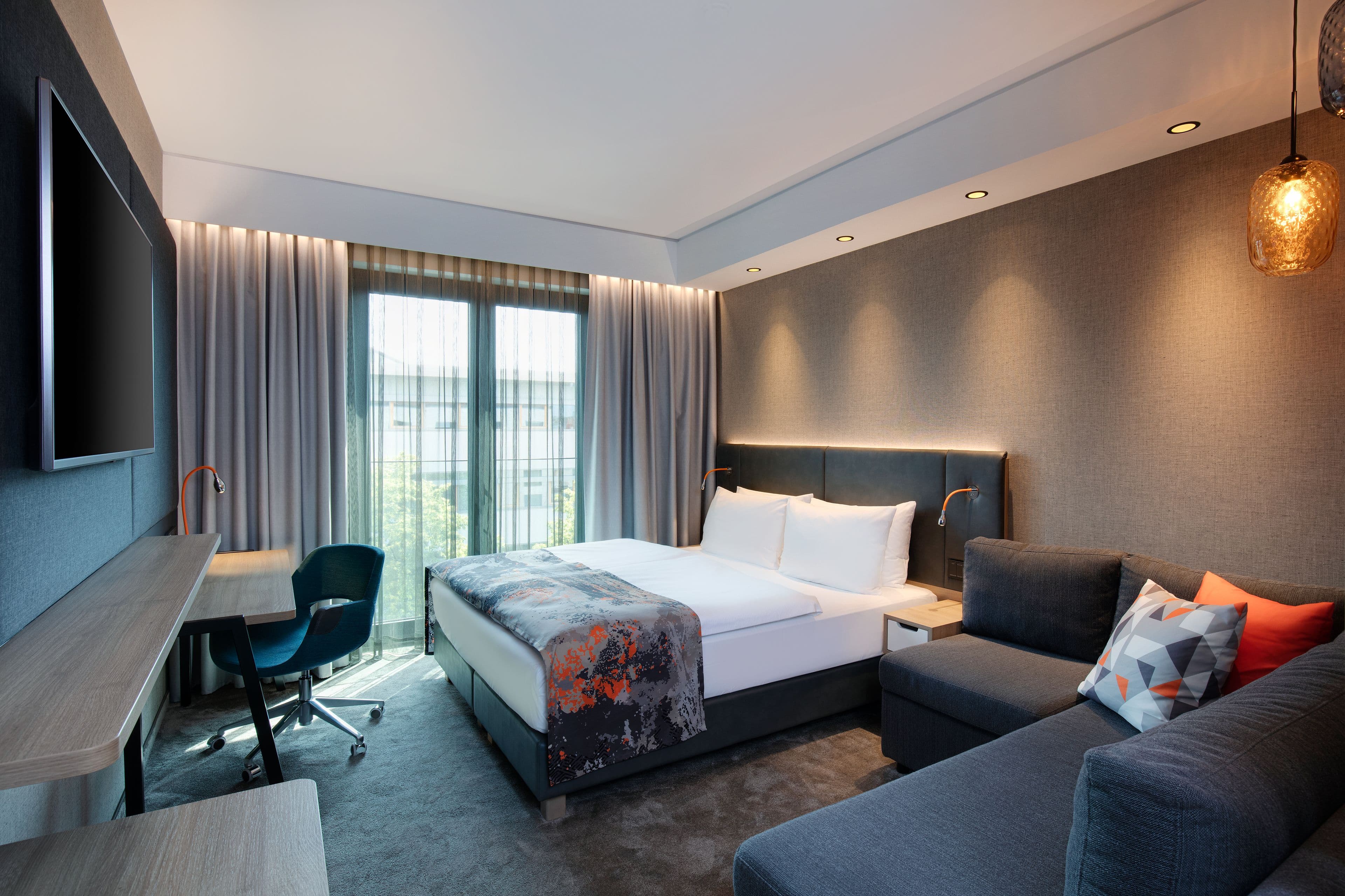 Holiday Inn Osnabruck - Image 3