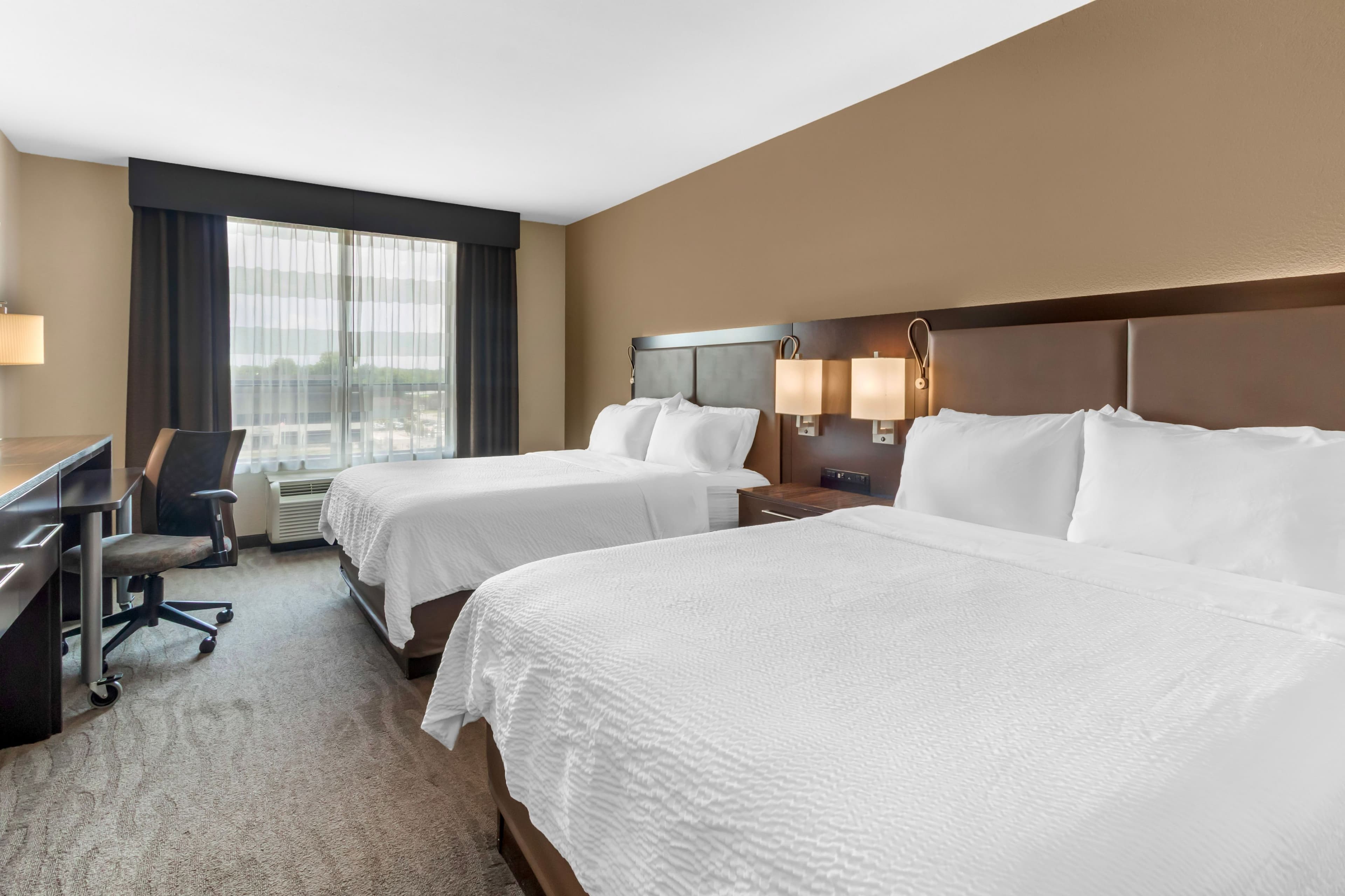 Holiday Inn Owensboro Riverfront — 2
