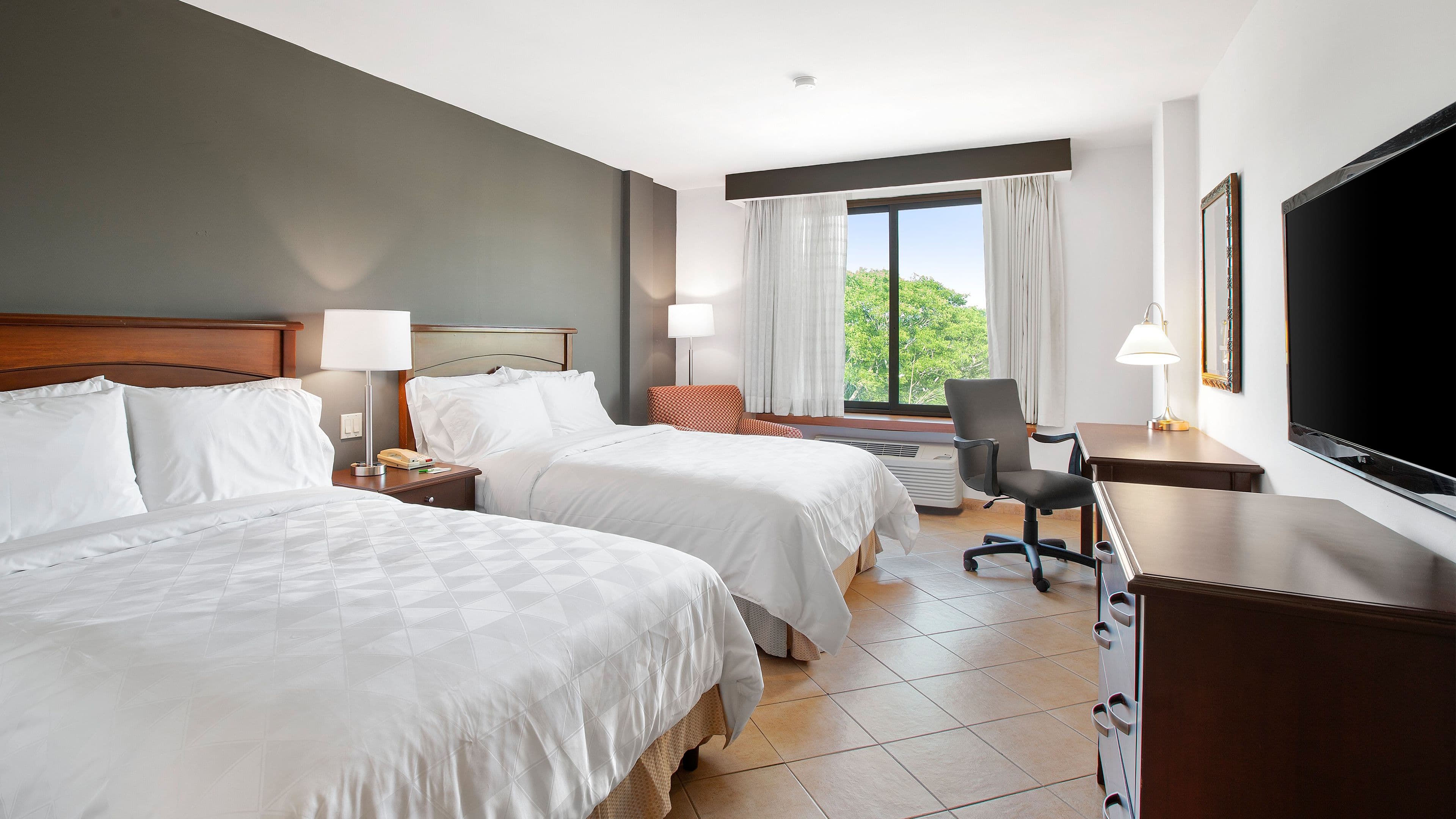 Holiday Inn Panama Canal — 17