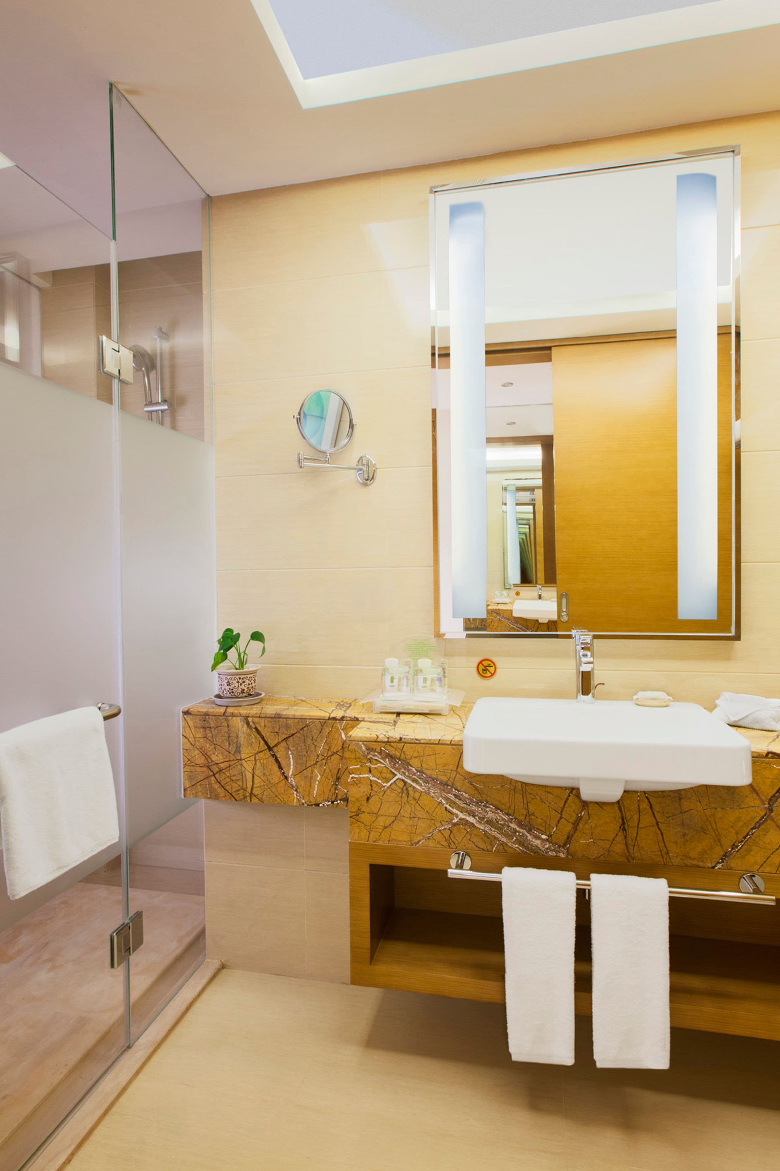 Holiday Inn Panjin Aqua City — 4