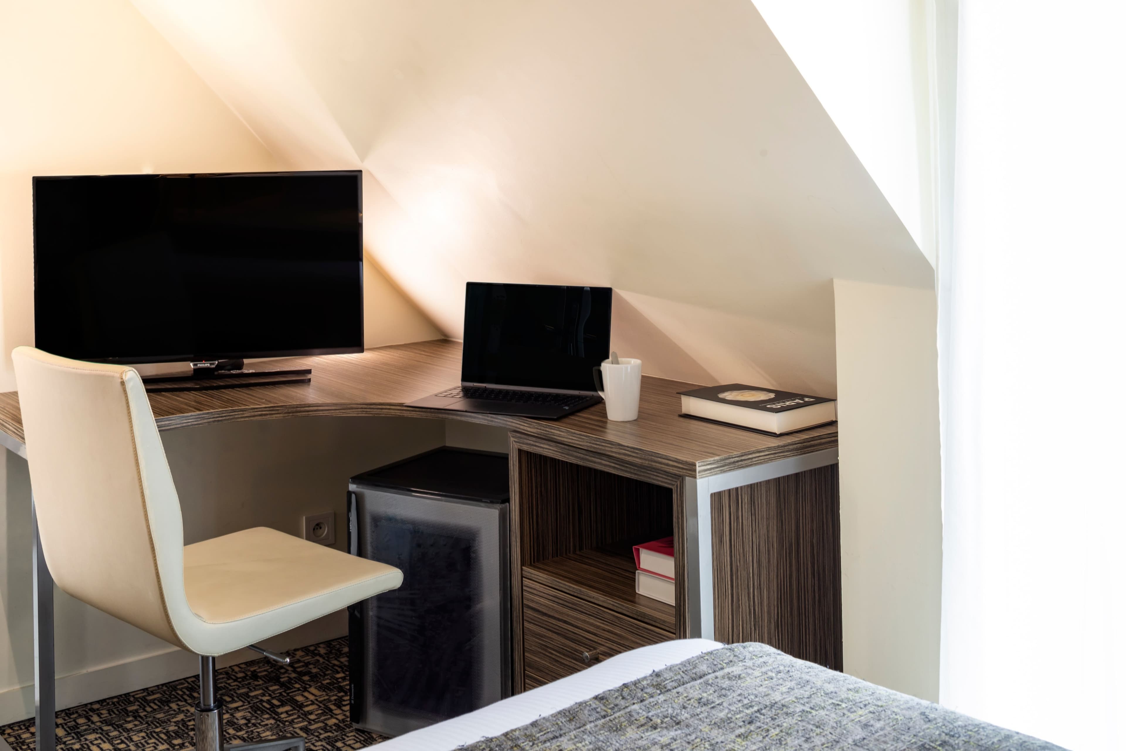 1 Single Standard - Image 3