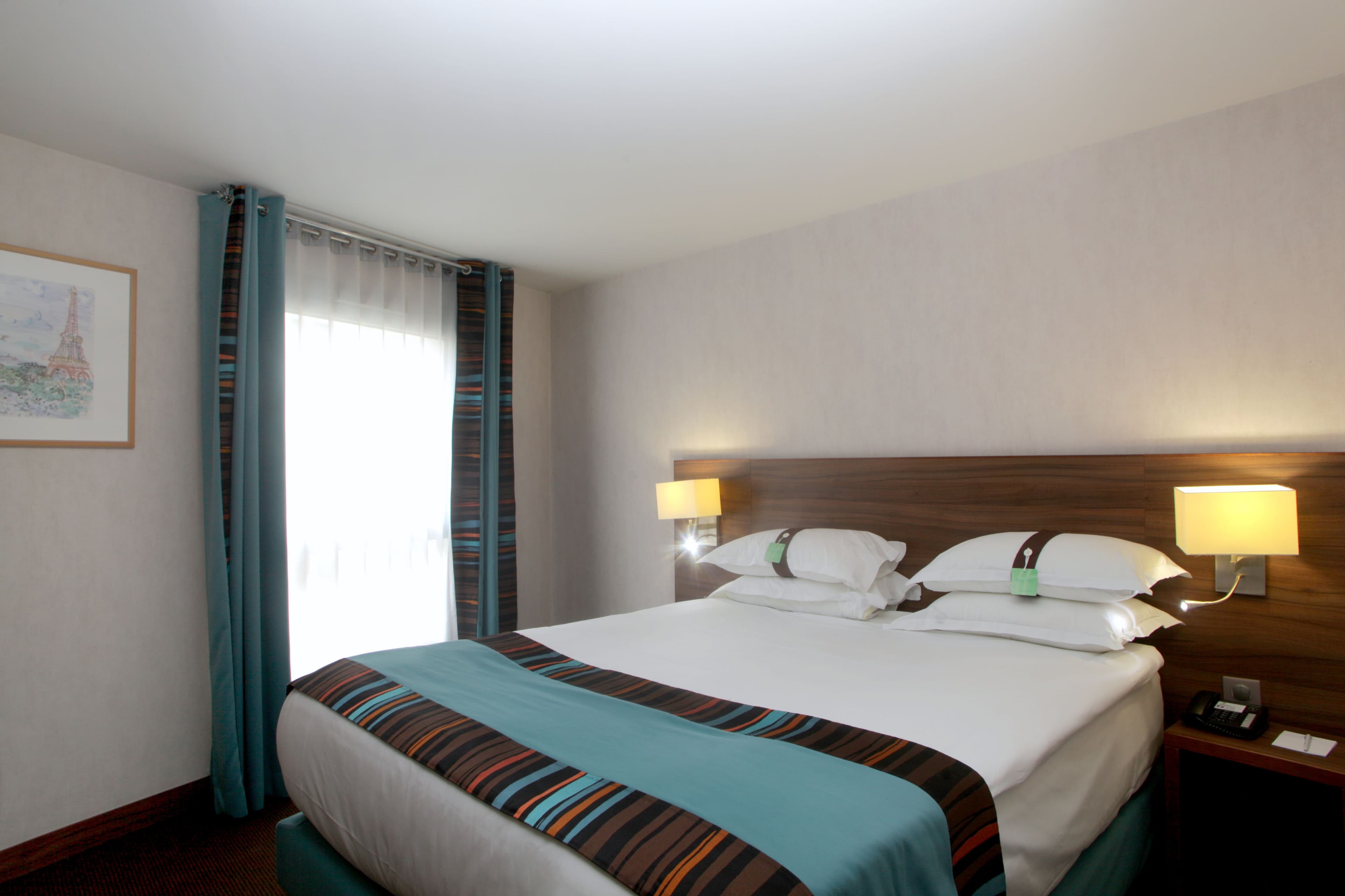 Holiday Inn Paris - Montmartre — 8