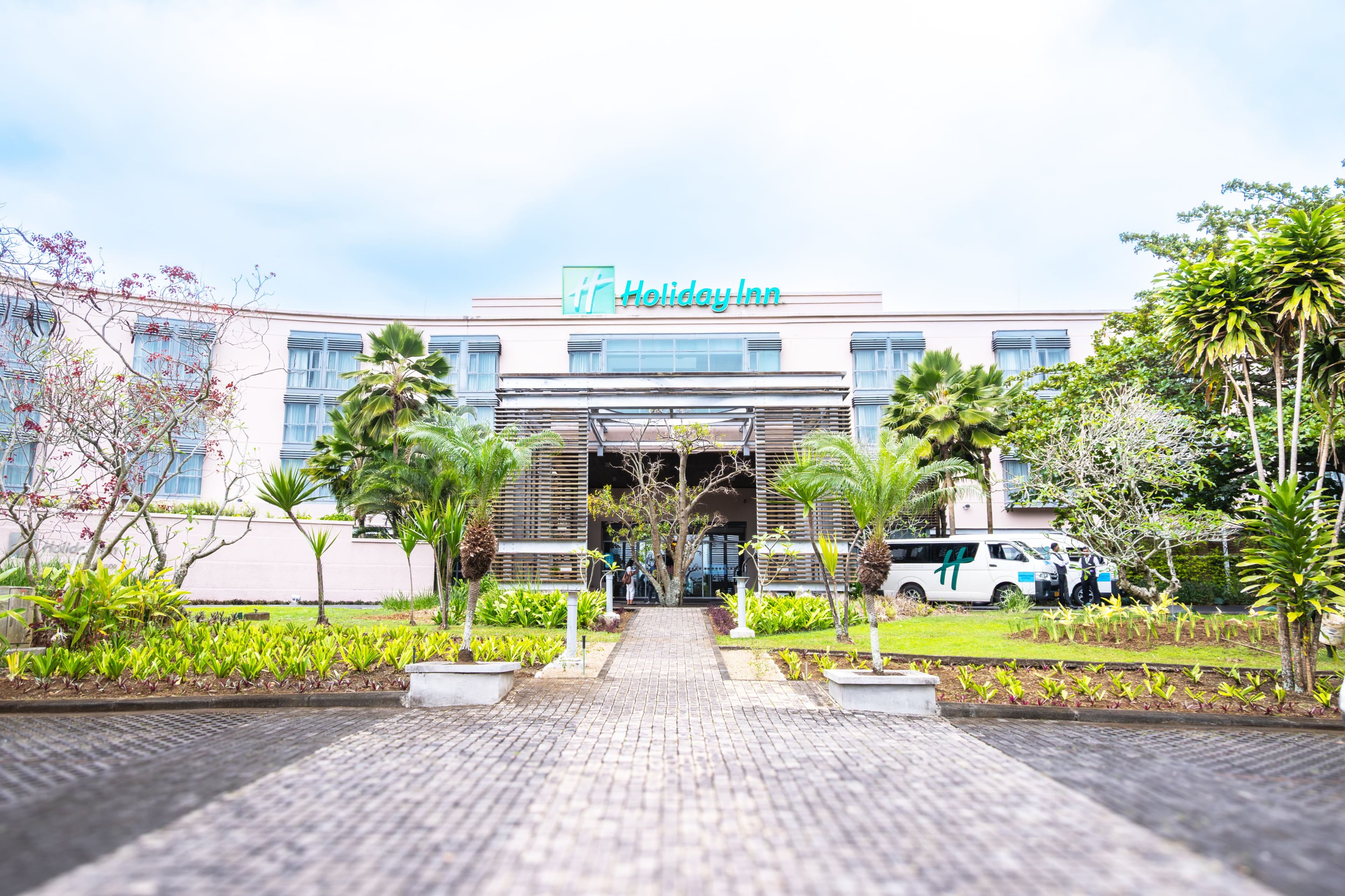 Holiday Inn Mauritius Mon Tresor - Image 1
