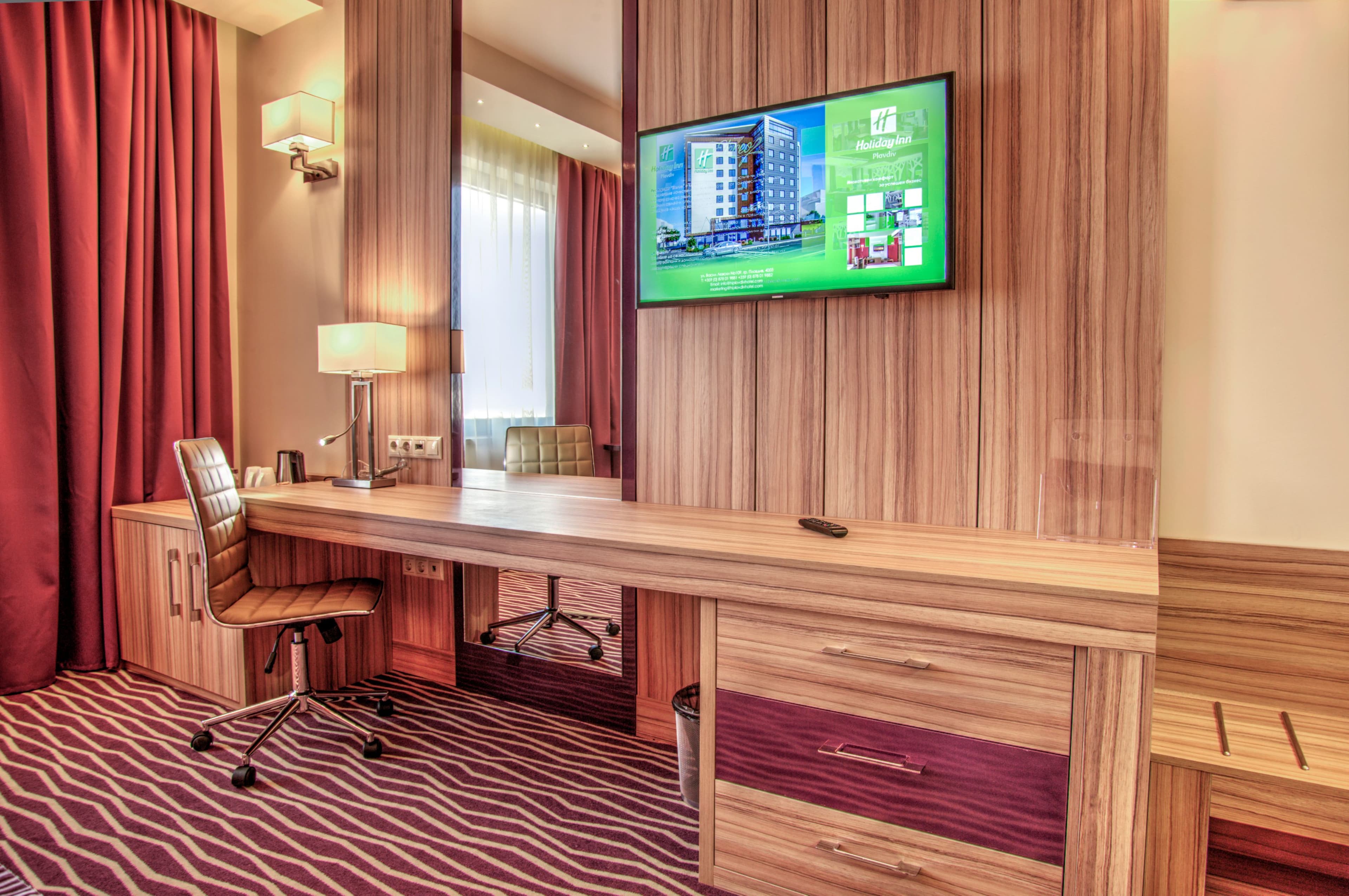 Holiday Inn Plovdiv - Image 4