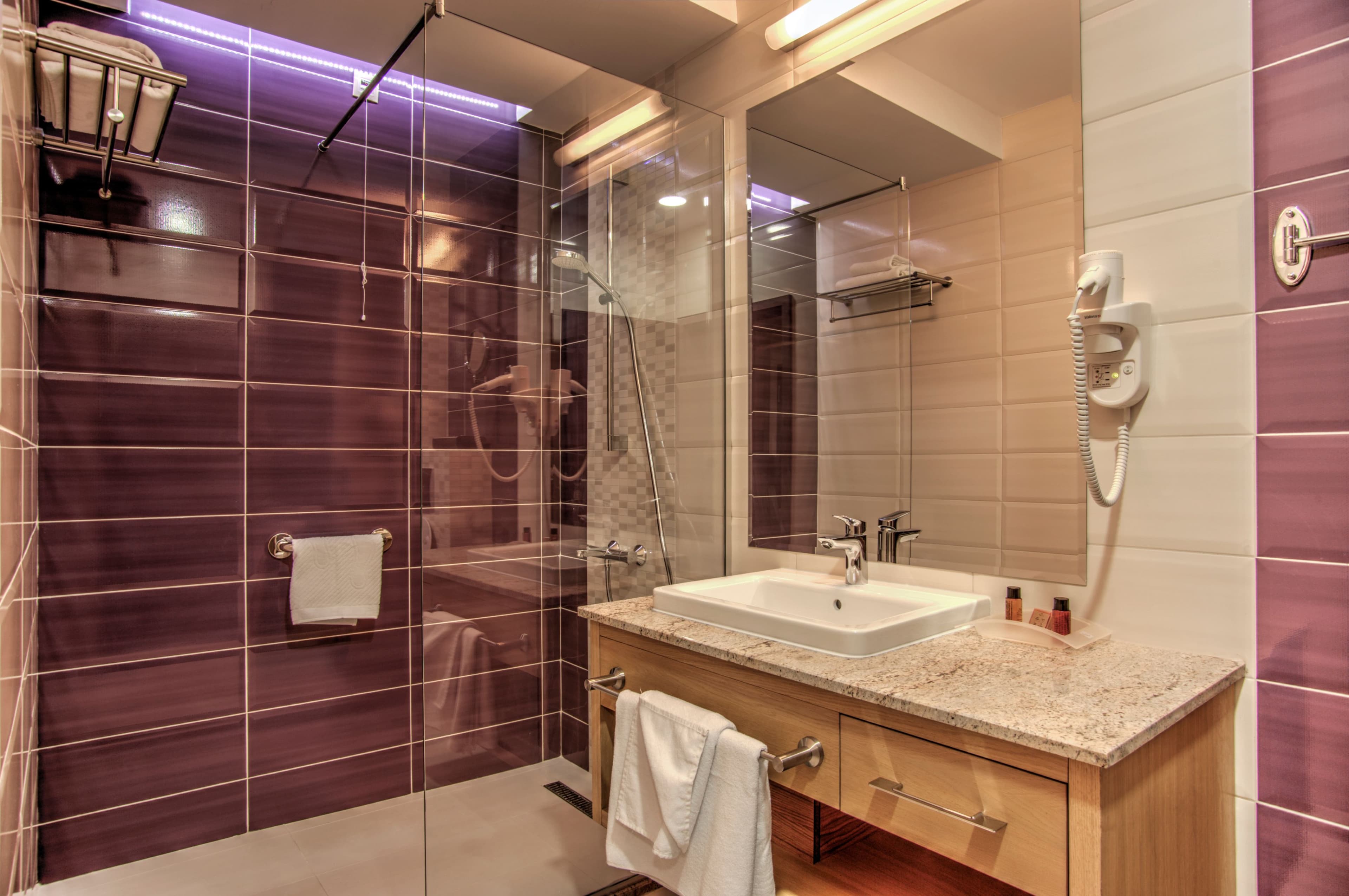 Standdard Room - Image 12