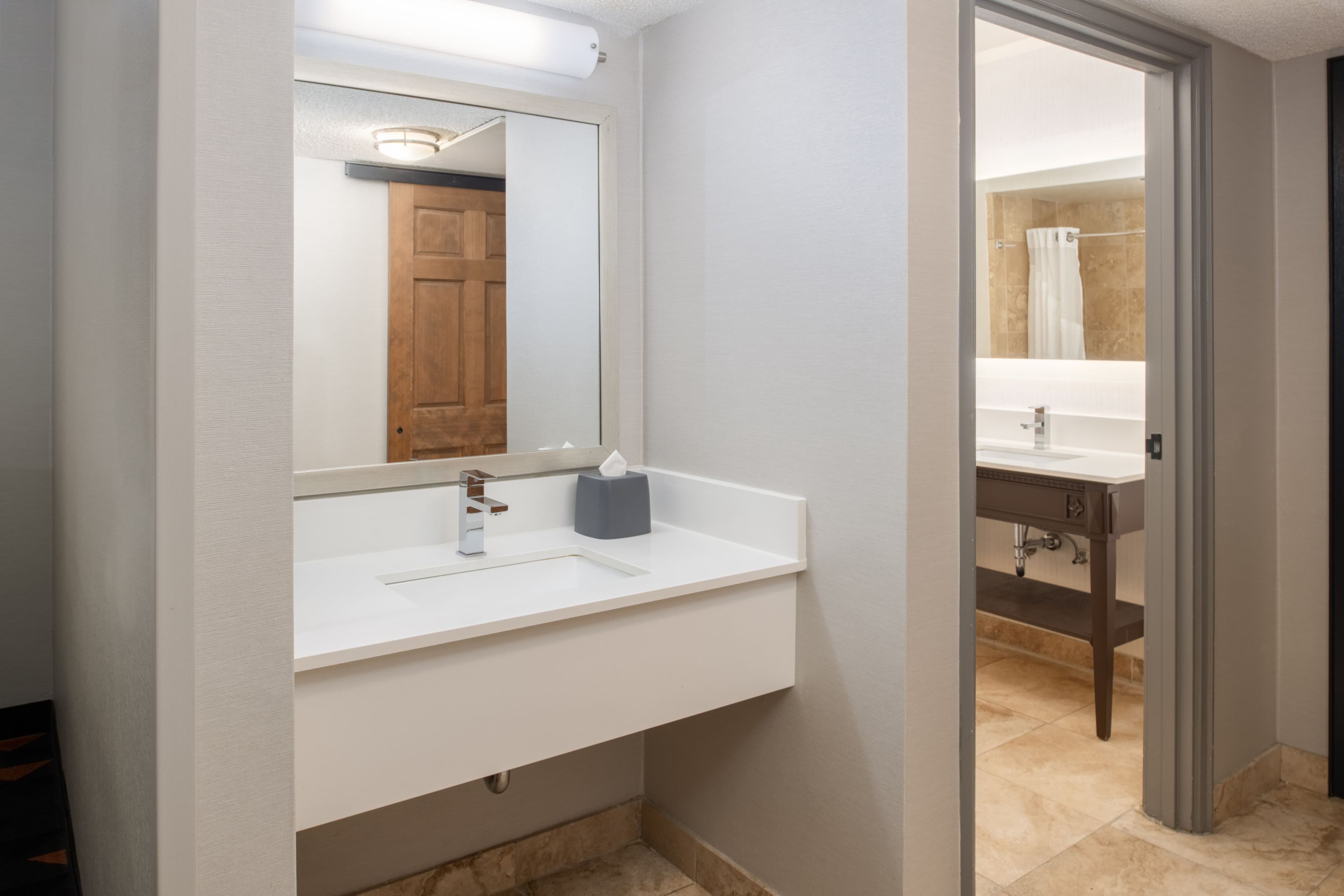 Holiday Inn Portland - Columbia Riverfront — 4