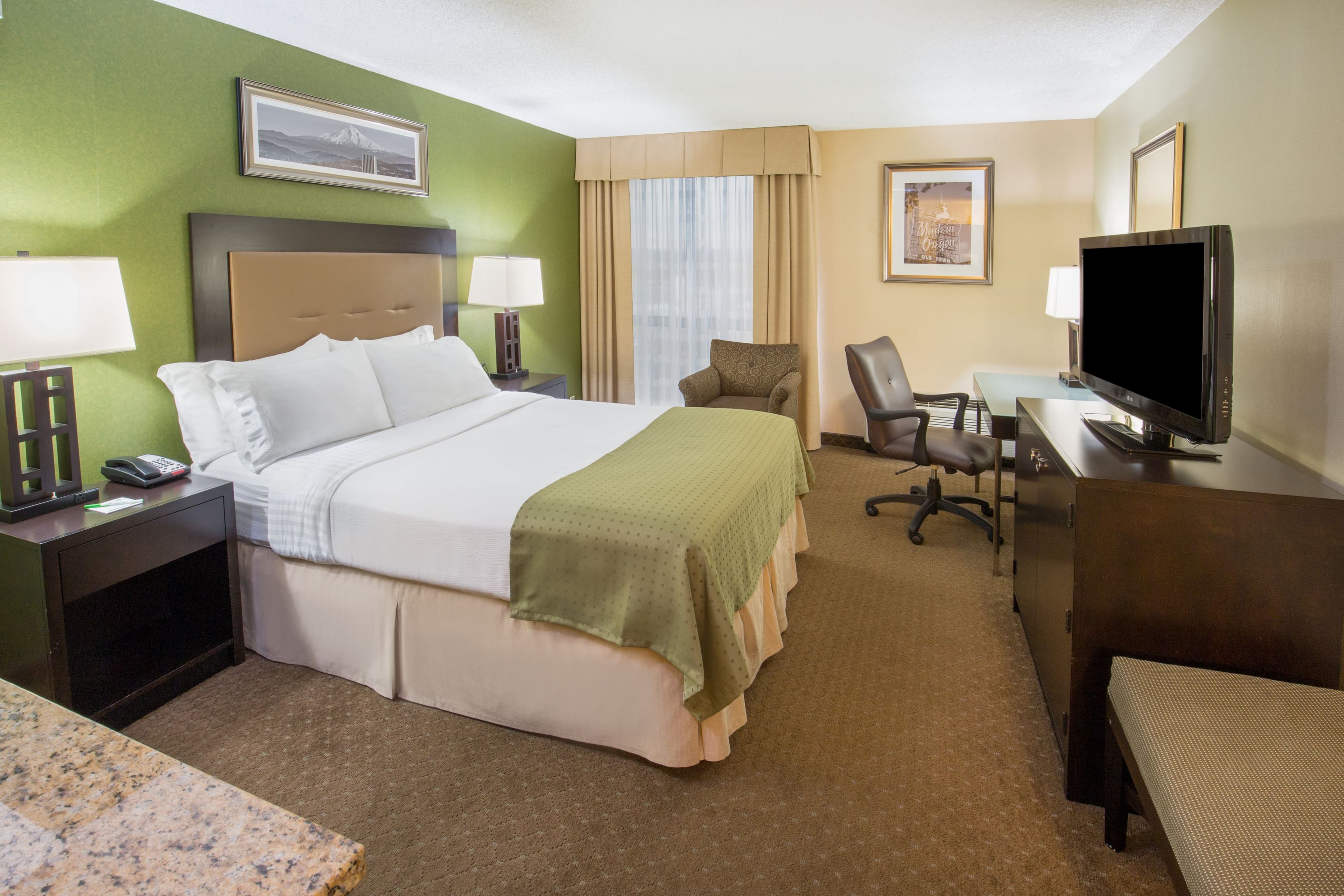 Holiday Inn Portland-Airport (I-205) — 4