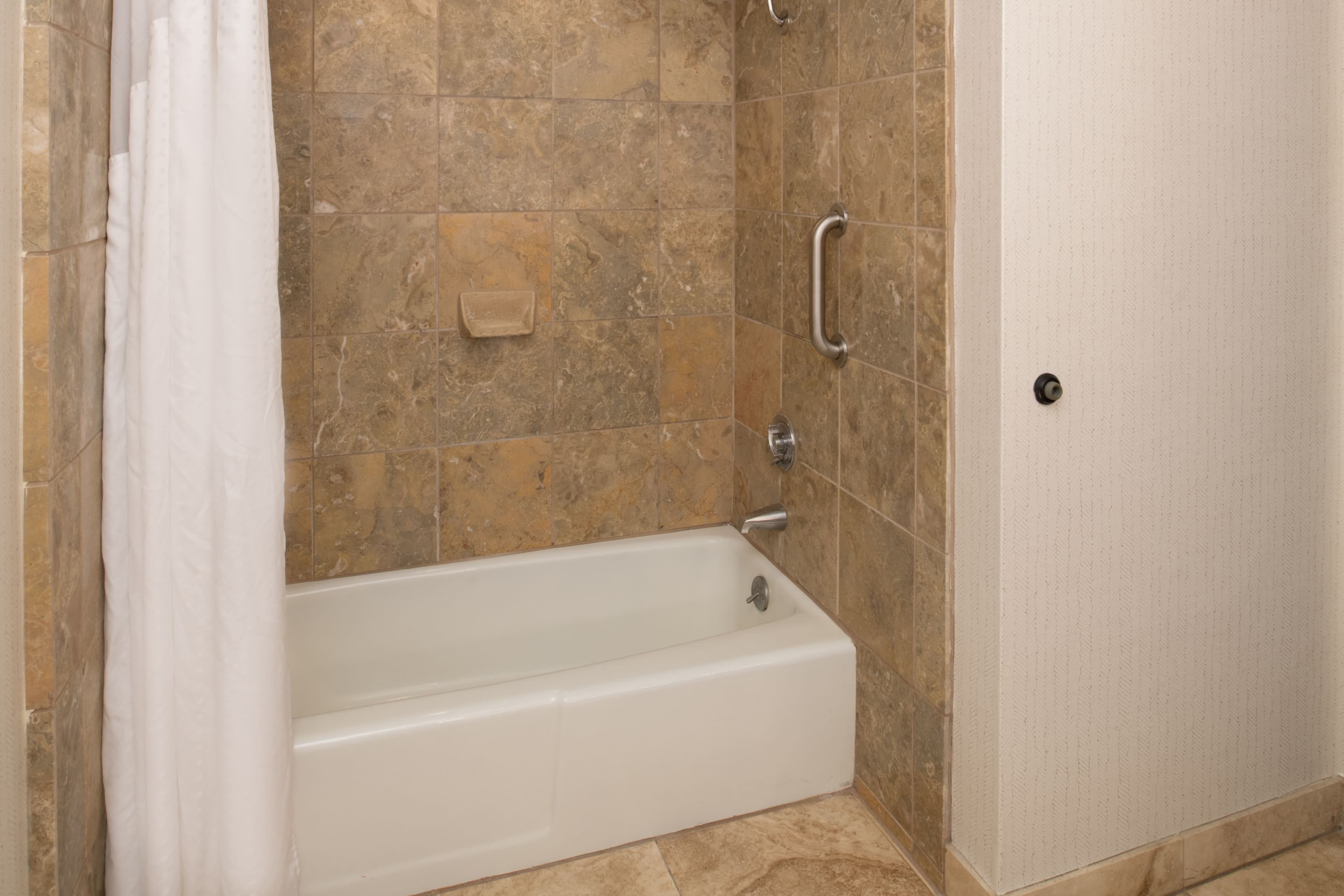 Holiday Inn Portland - Columbia Riverfront — 9