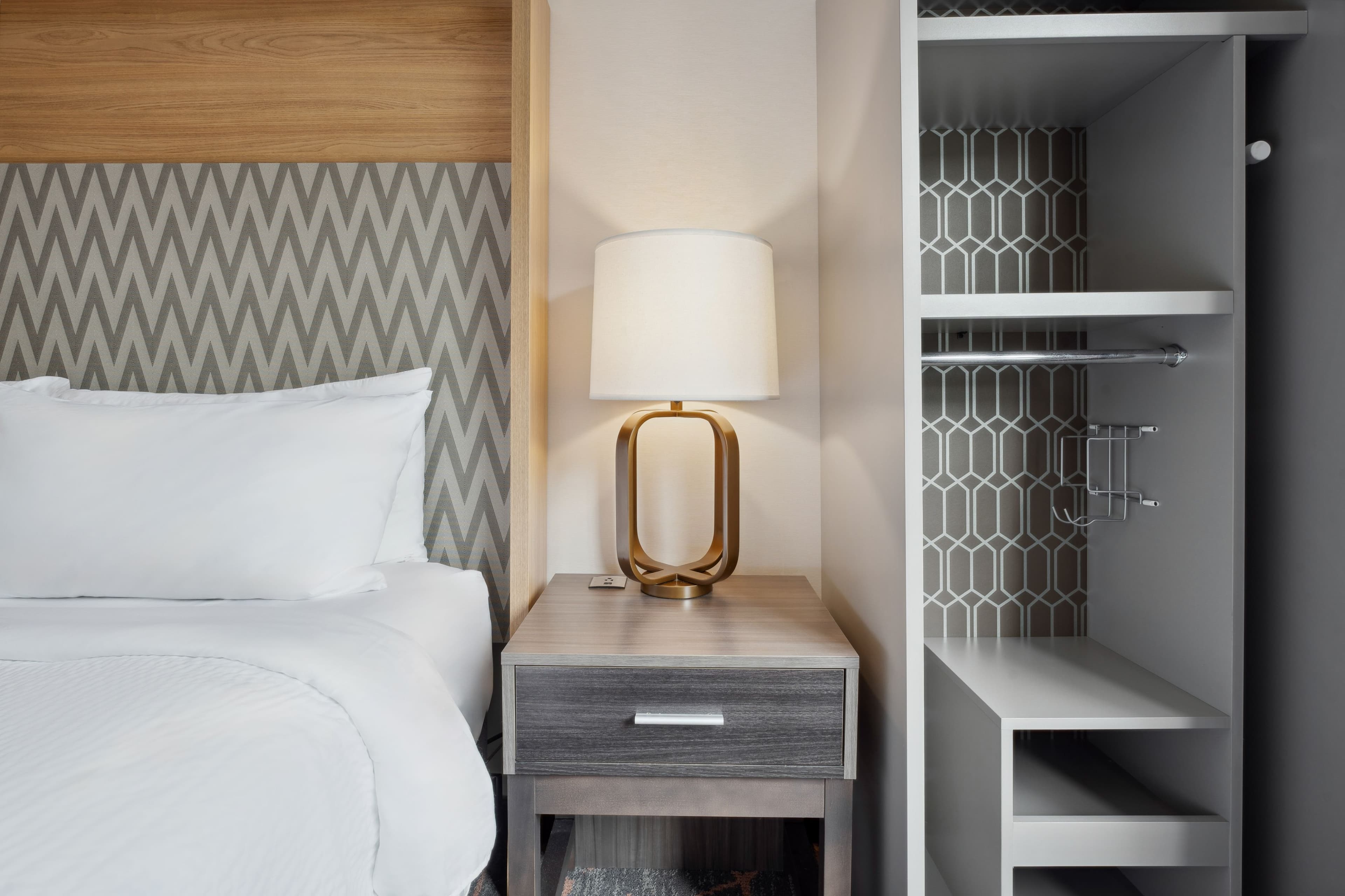Holiday Inn Portsmouth - Image 5