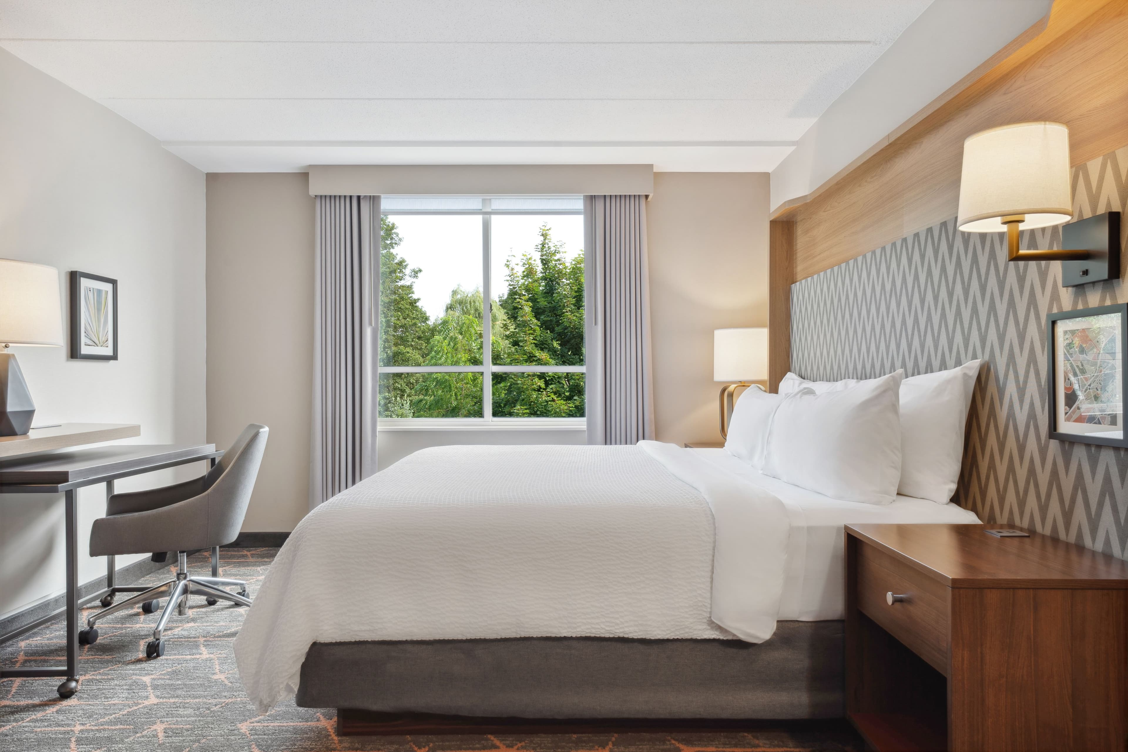 Holiday Inn Portsmouth — 14