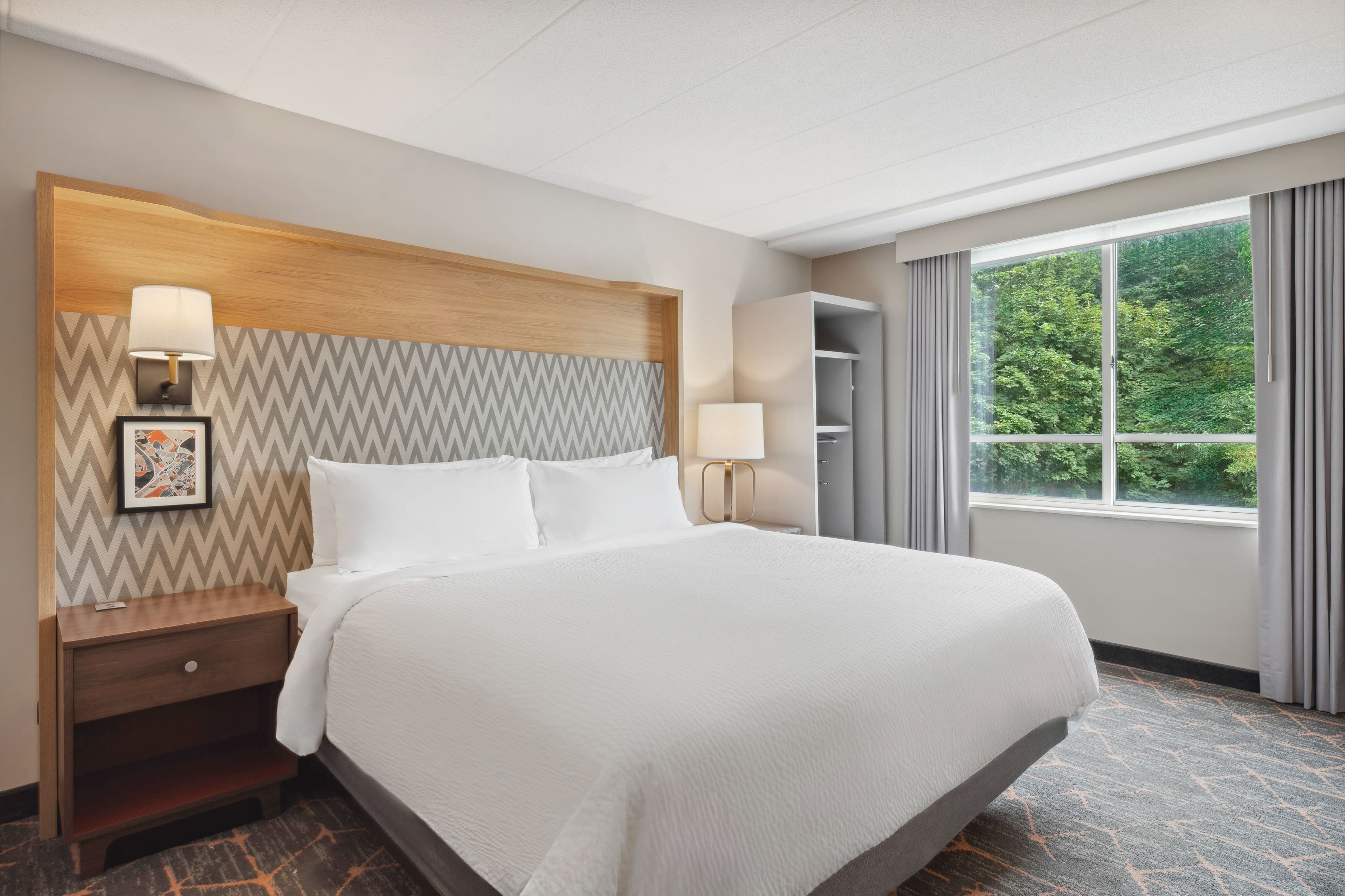 Holiday Inn Portsmouth — 6