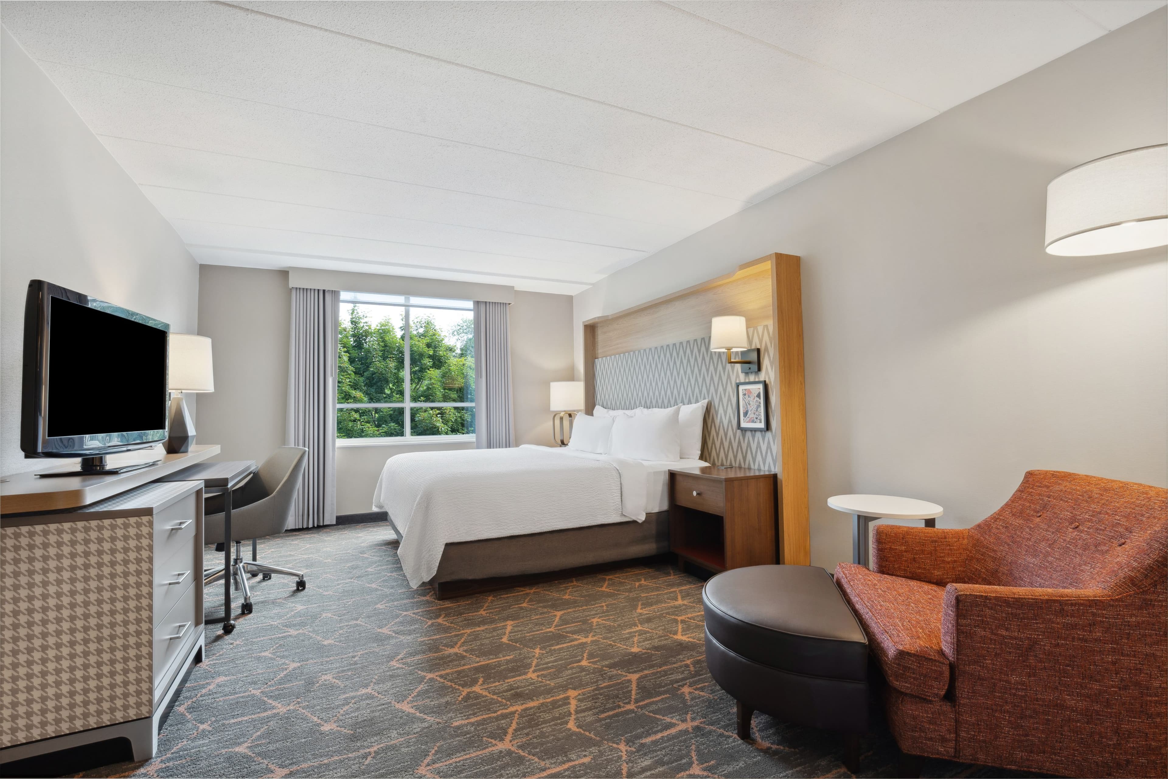 Holiday Inn Portsmouth — 7