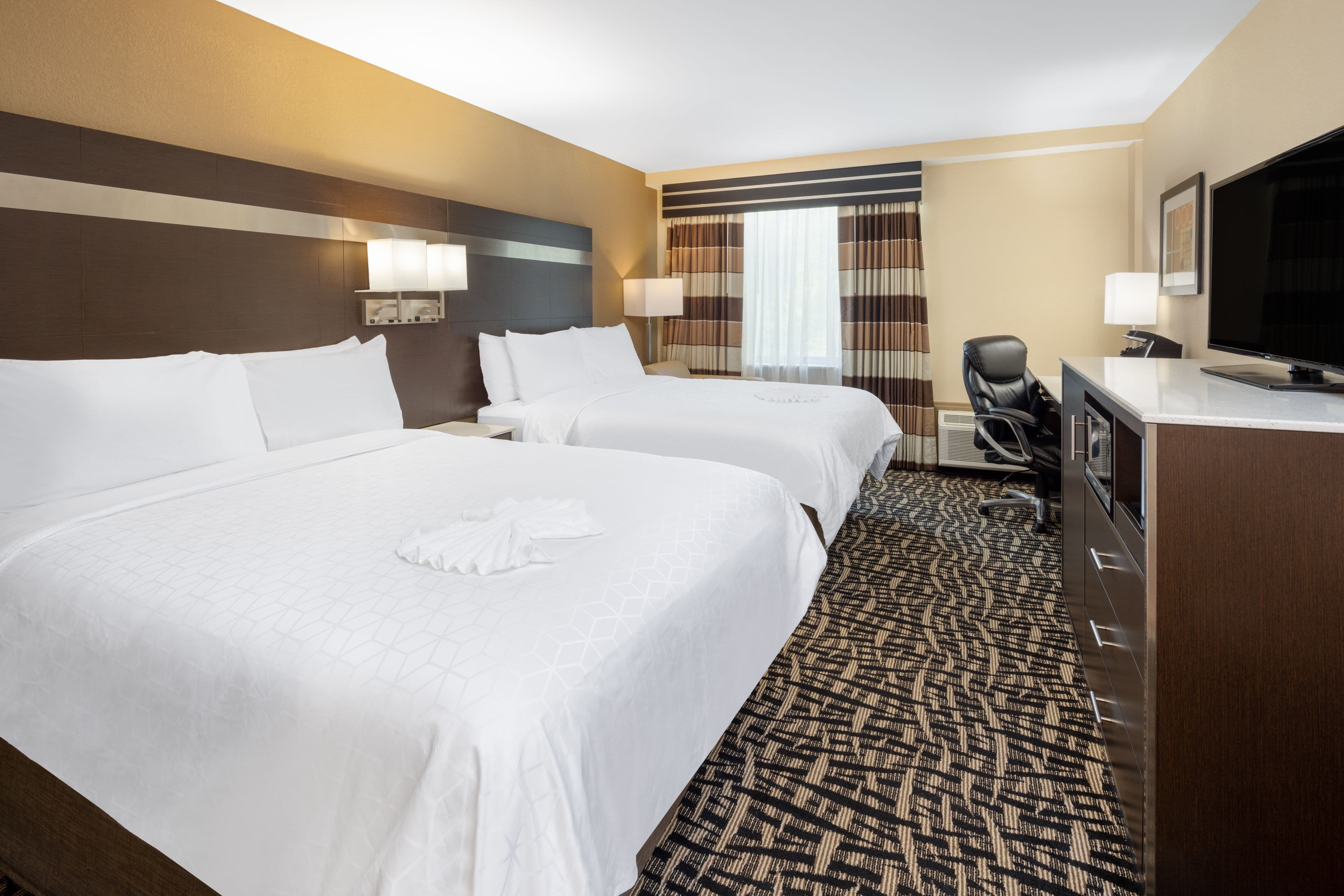 Holiday Inn Poughkeepsie - Image 3