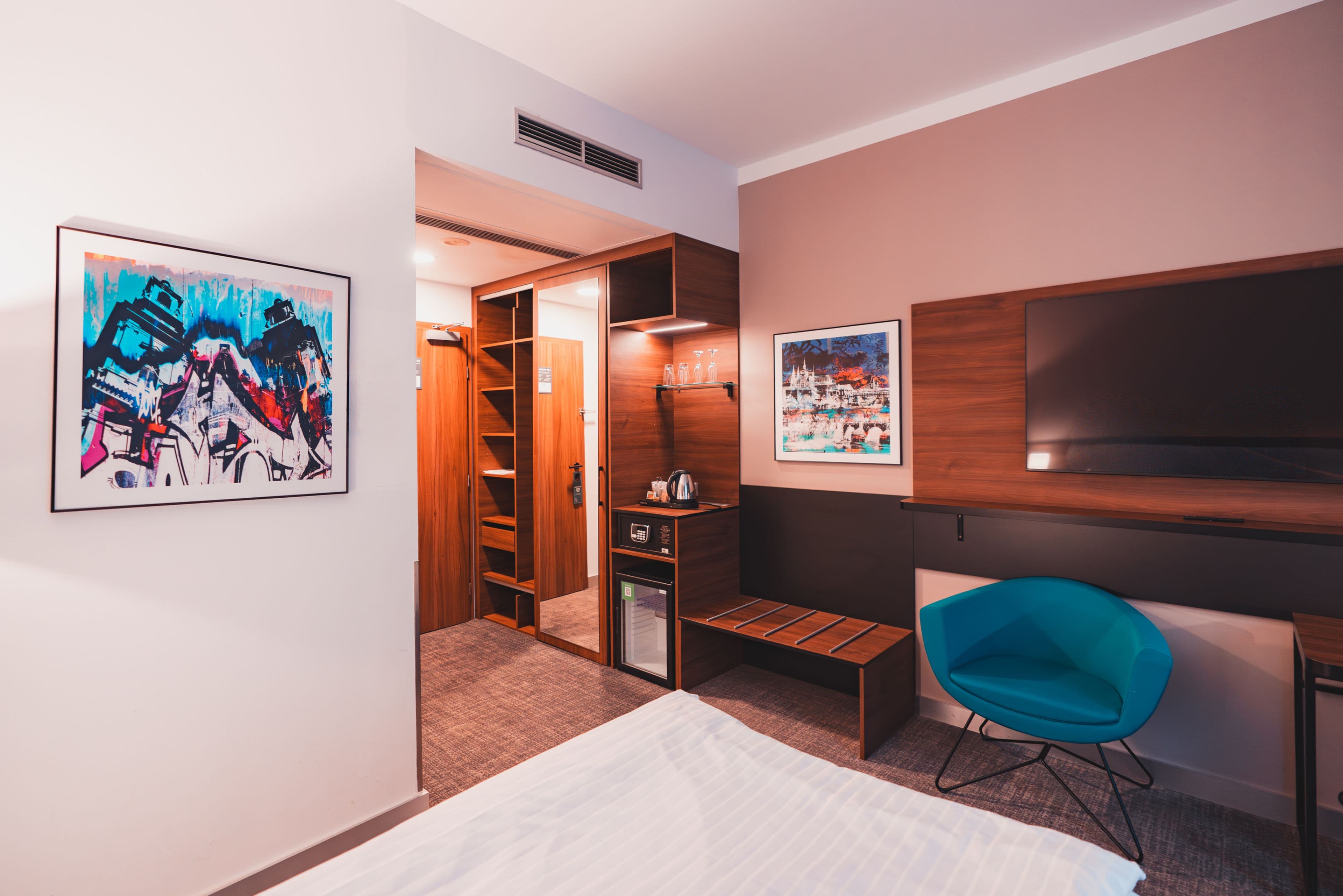 Standard Room - Image 14