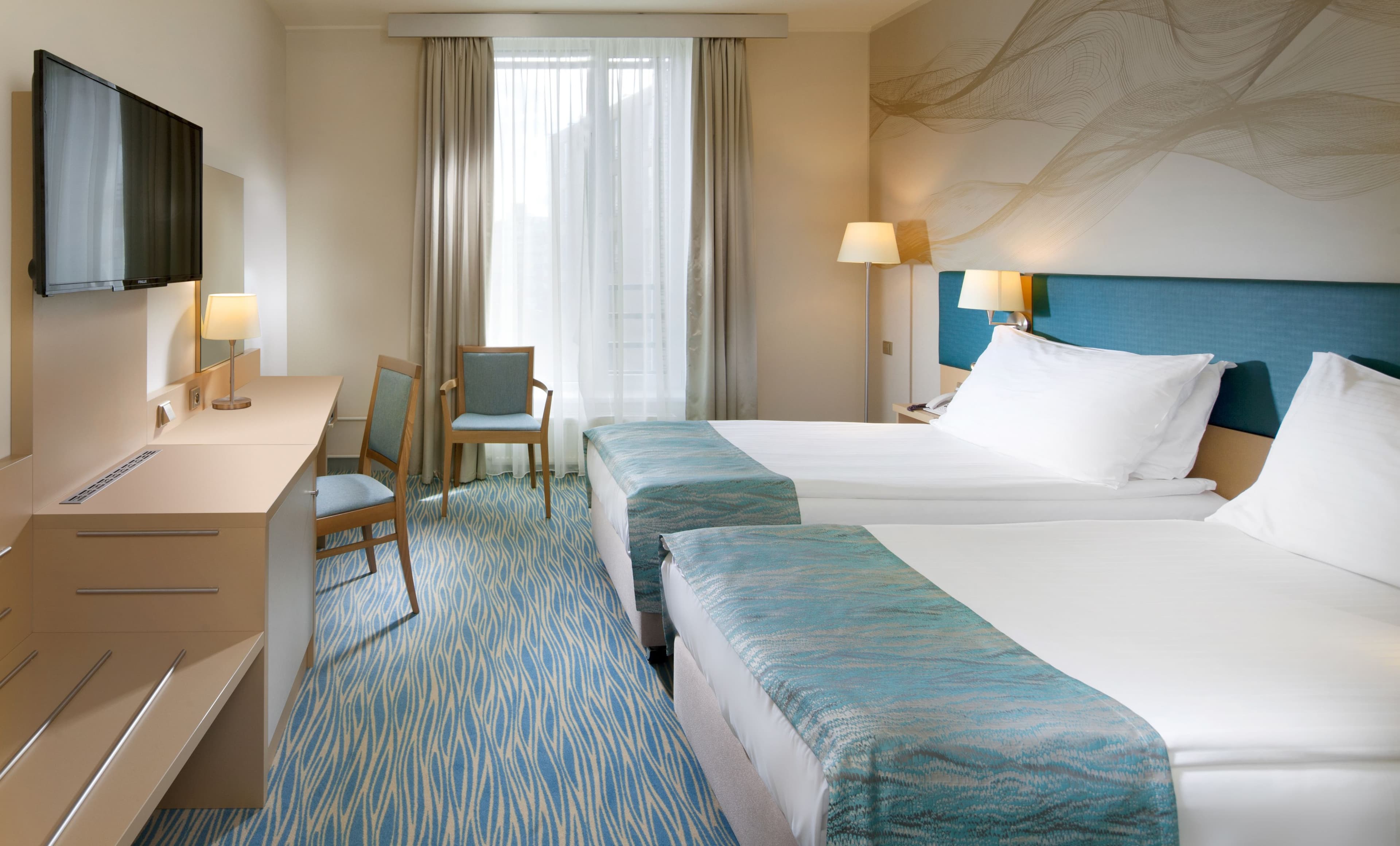 Holiday Inn Prague - Image 5
