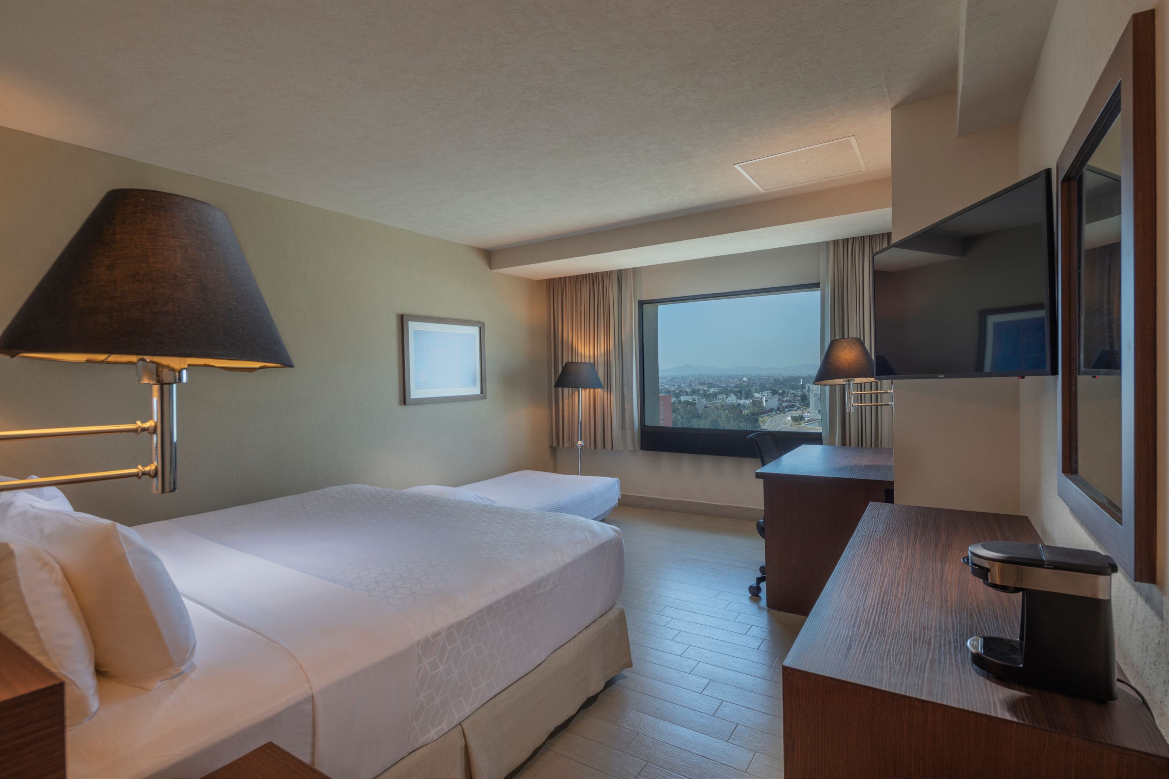 Holiday Inn Puebla La Noria — 76
