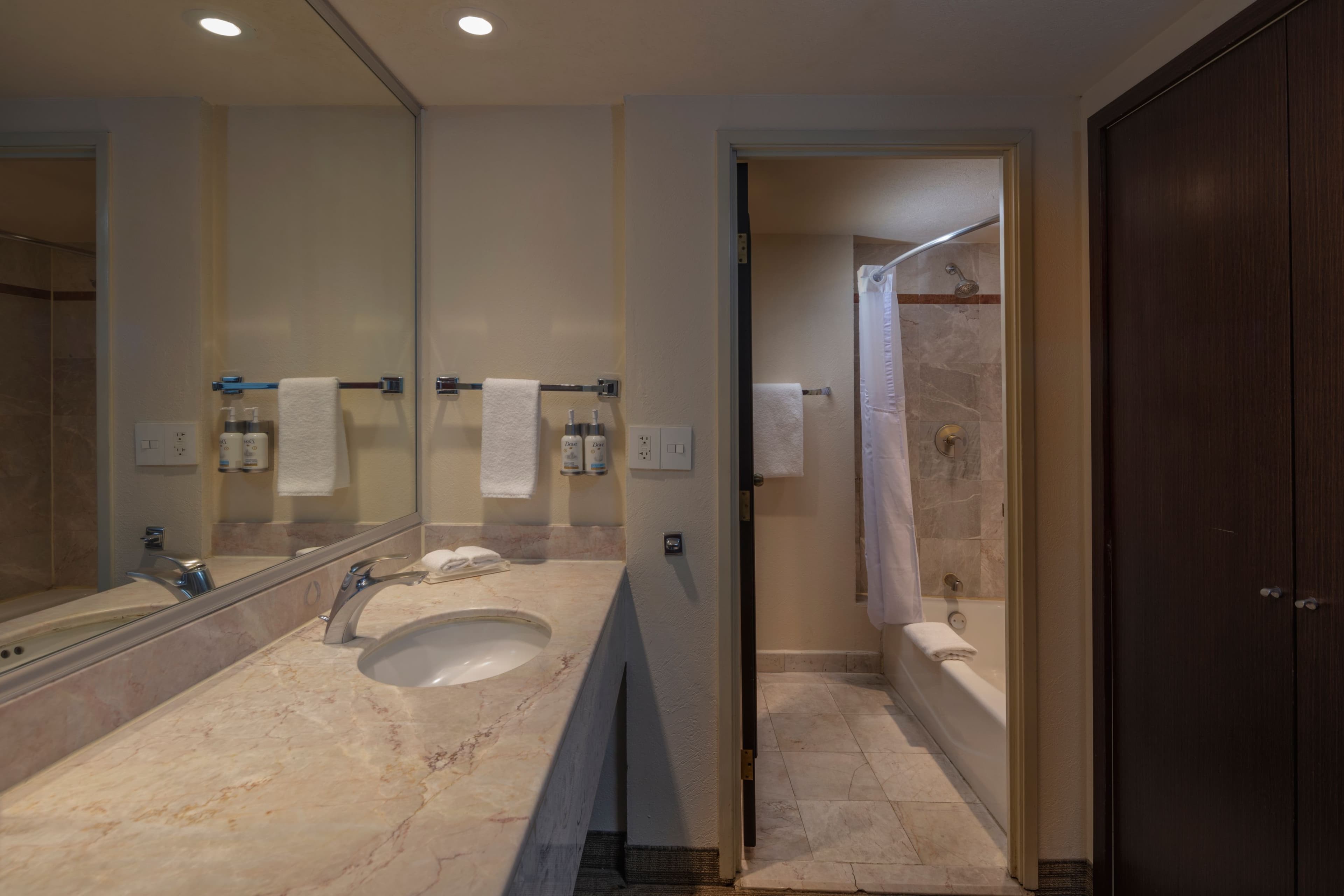 Holiday Inn Puebla La Noria — 2