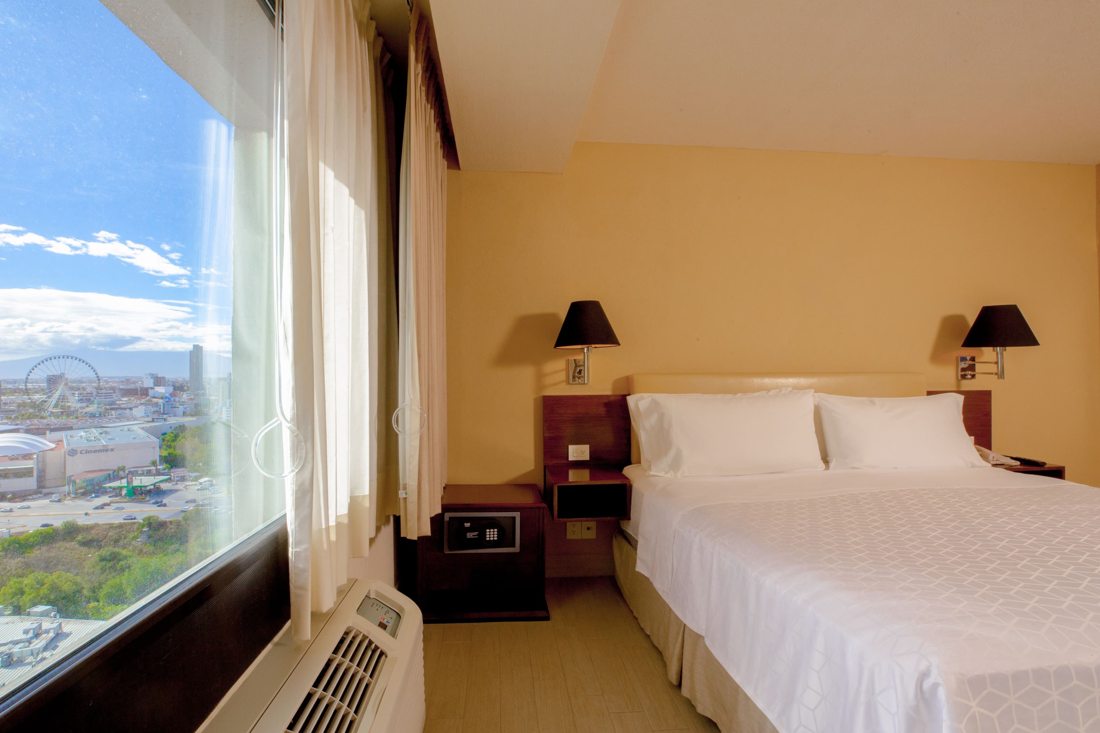 Holiday Inn Puebla La Noria — 41
