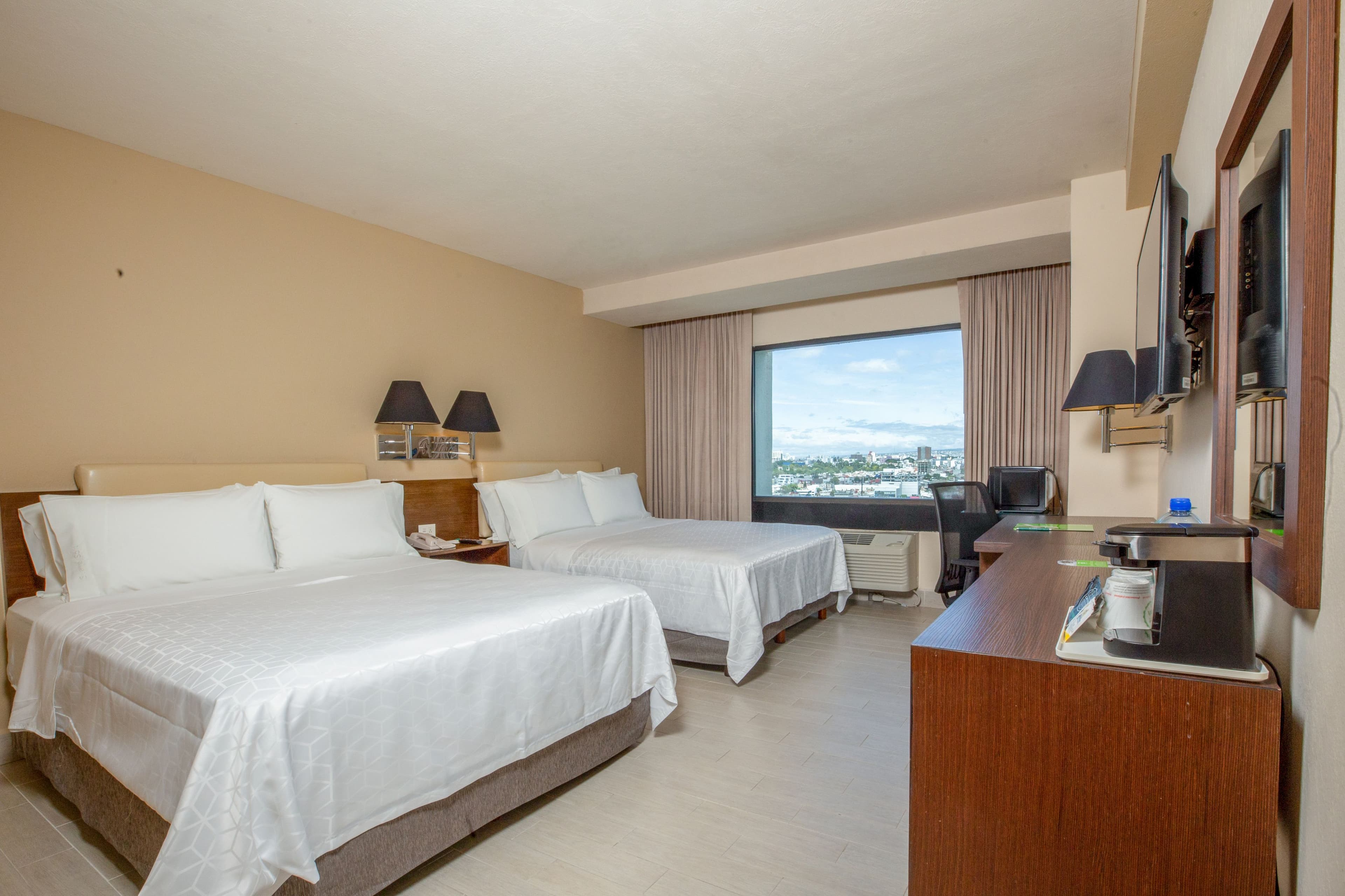 Holiday Inn Puebla La Noria — 64