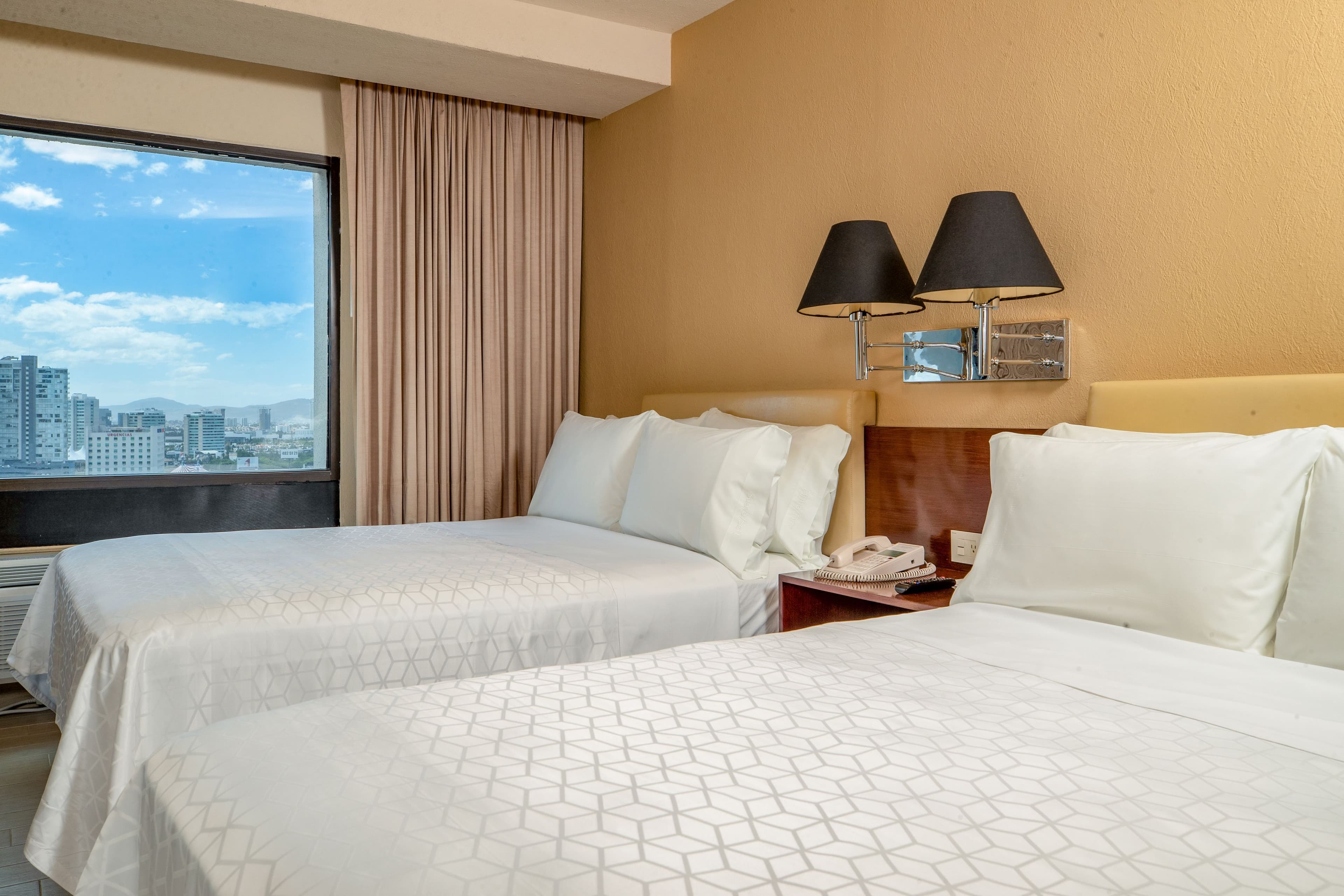 Holiday Inn Puebla La Noria — 73