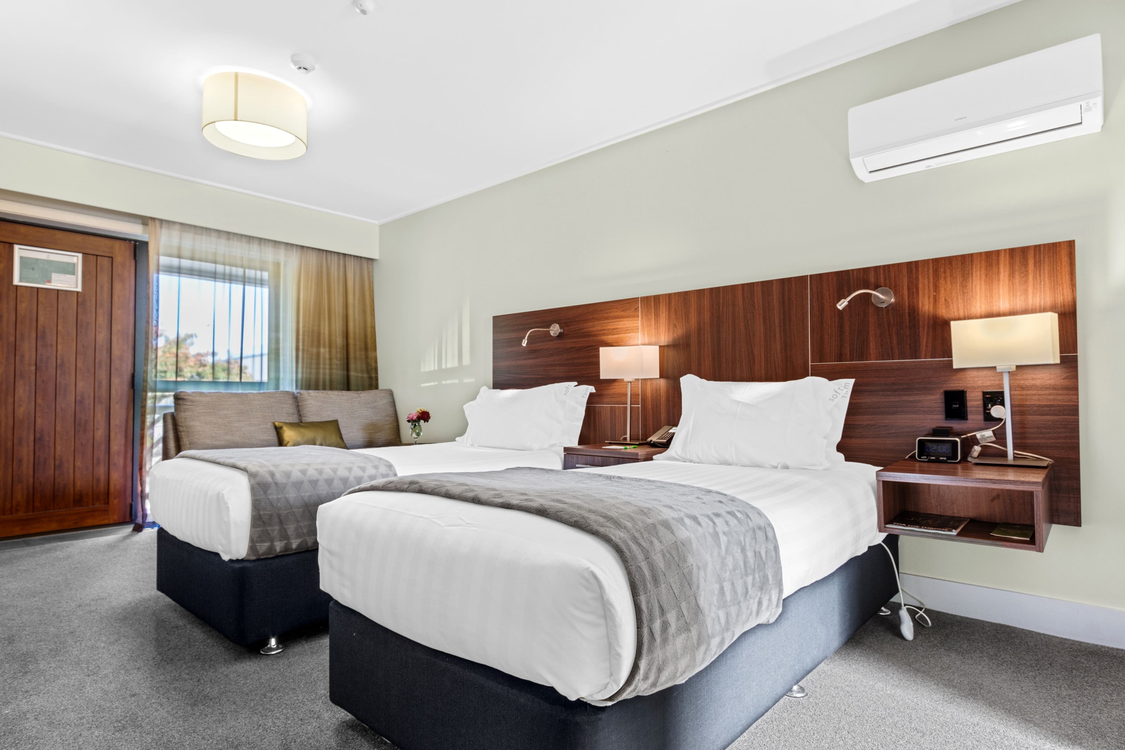 Holiday Inn Queenstown Frankton Road — 7