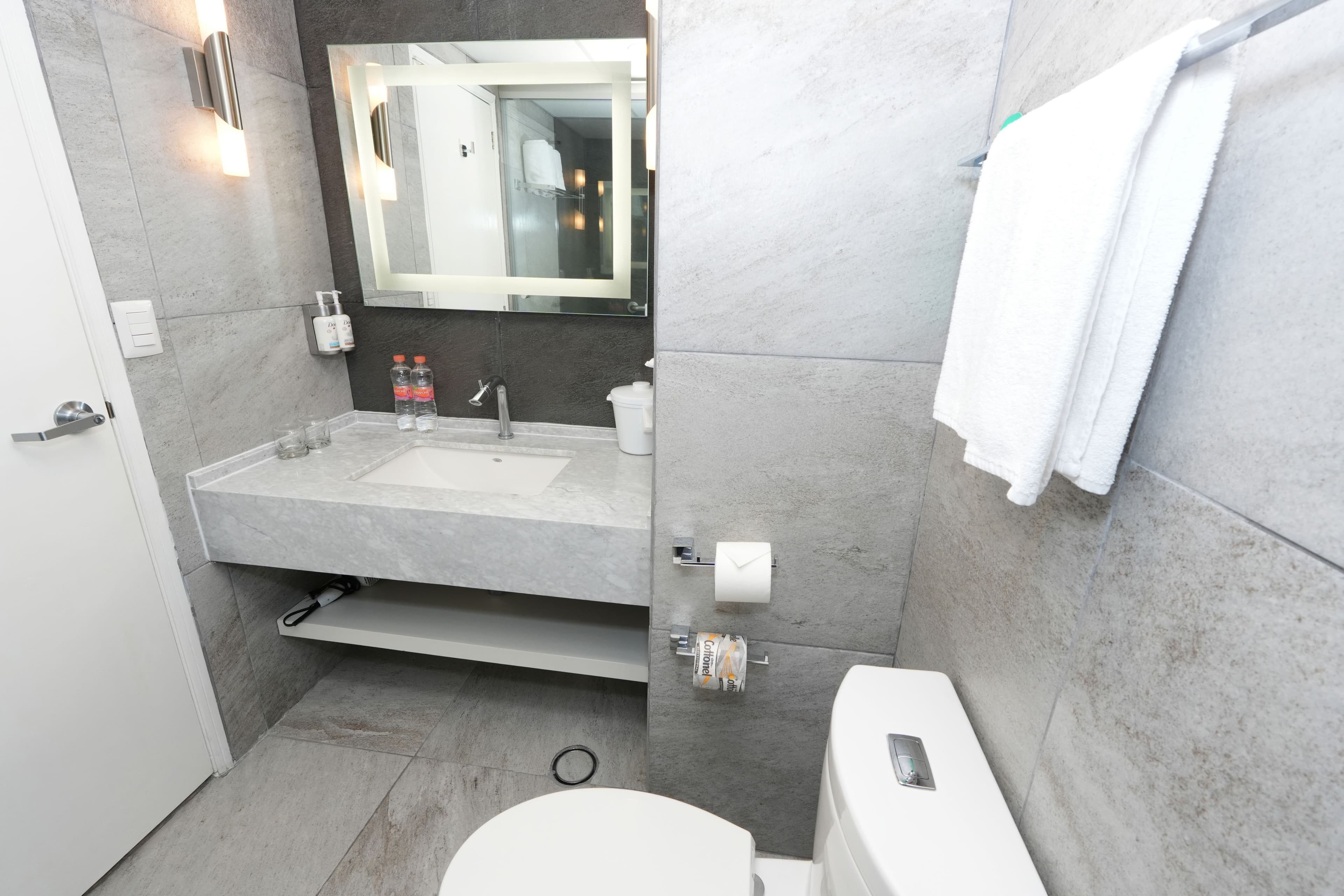 Holiday Inn Queretaro-Centro Historico - Image 4