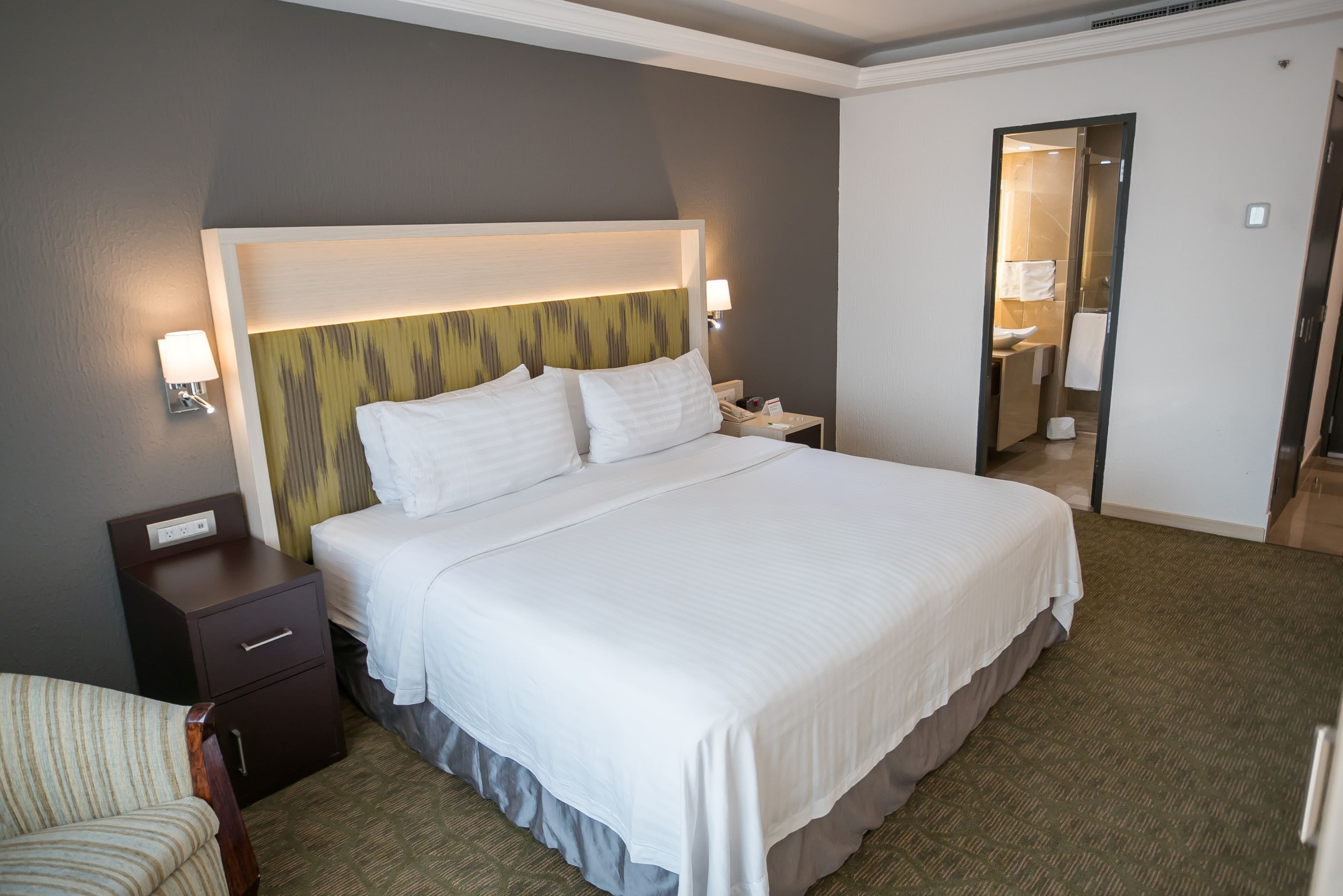 Holiday Inn Queretaro Zona Diamante - Image 5