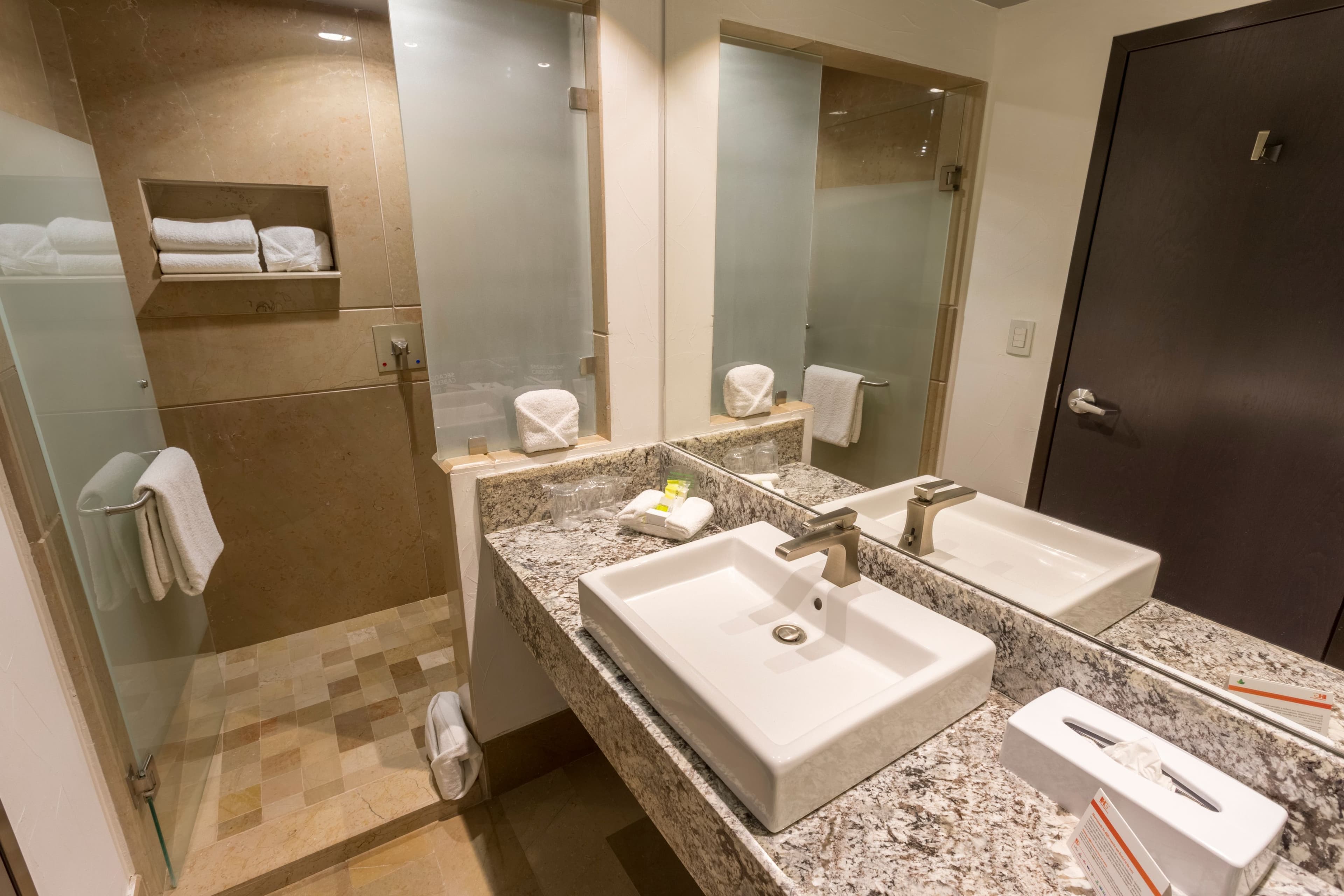 Holiday Inn Queretaro Zona Krystal — 6