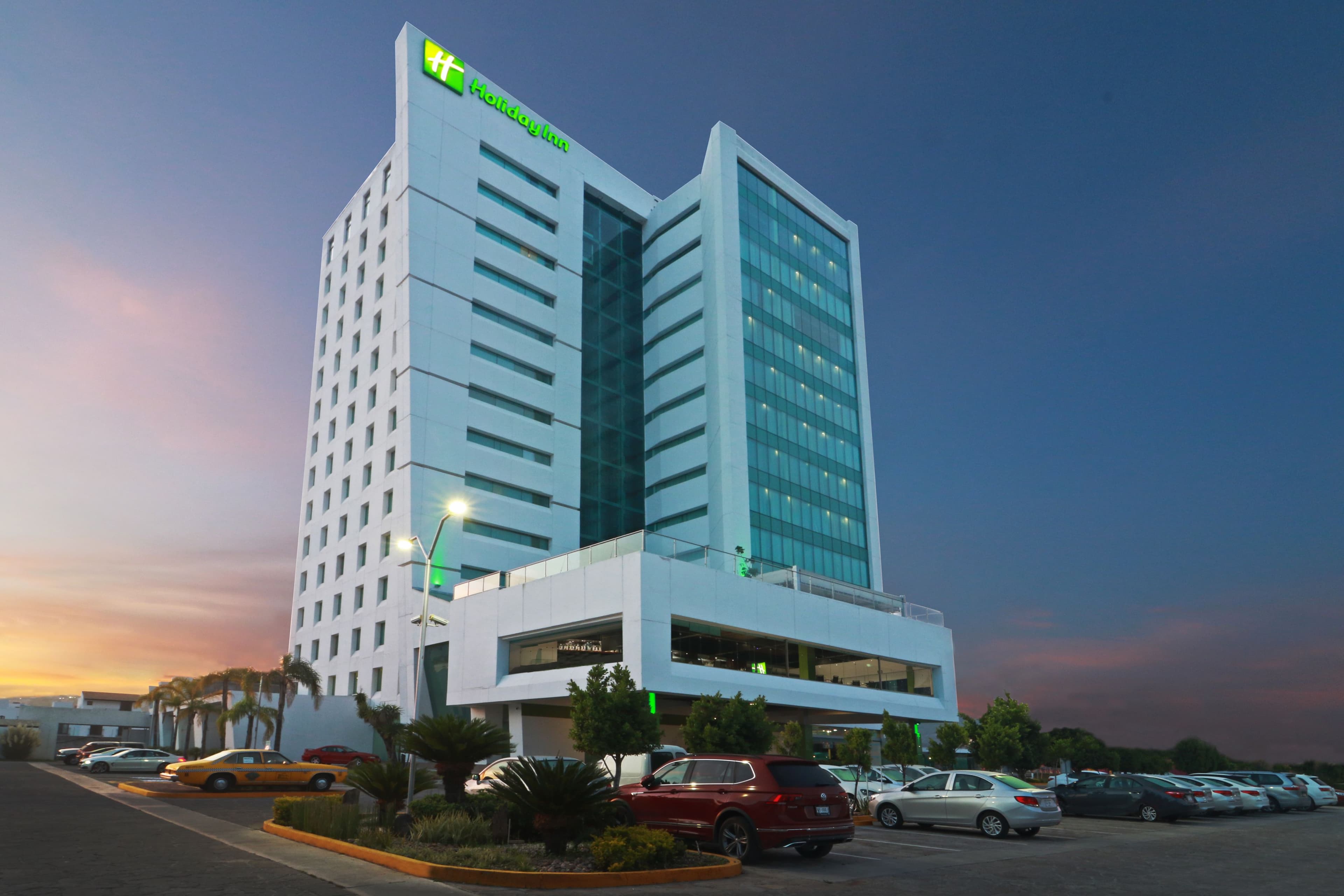 Holiday Inn Queretaro Zona Krystal - Image 1