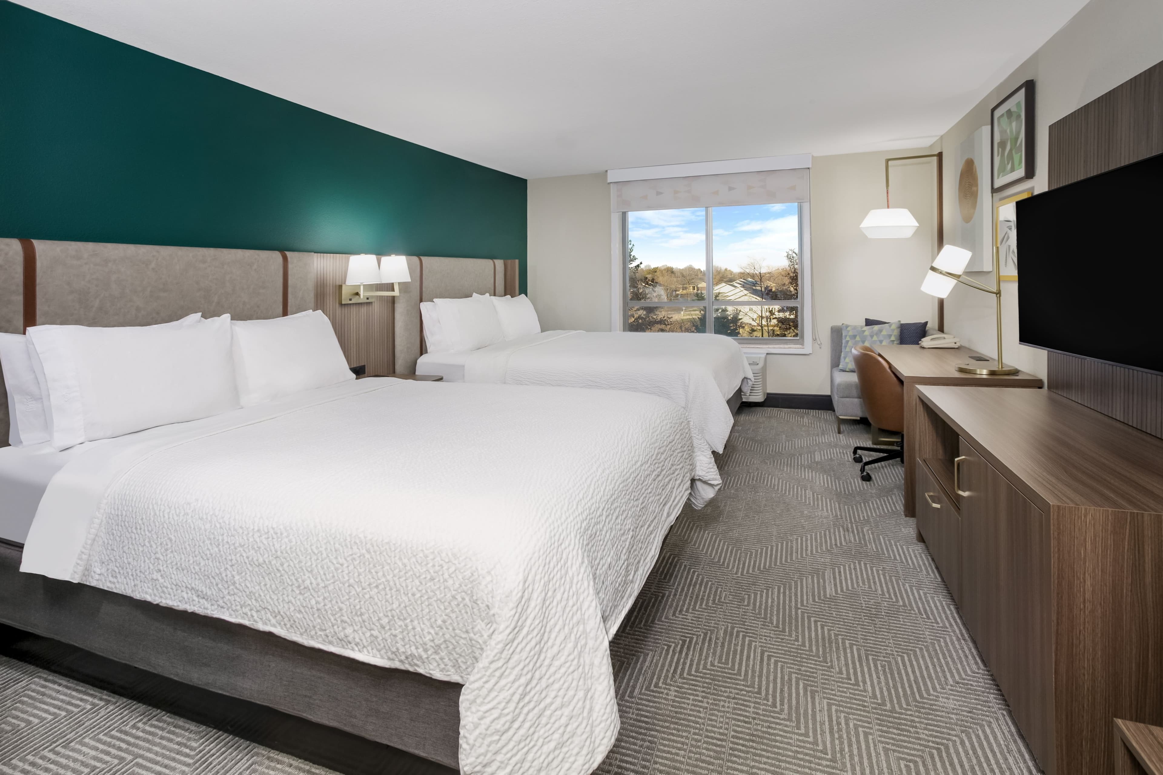 Holiday Inn Quincy — 10