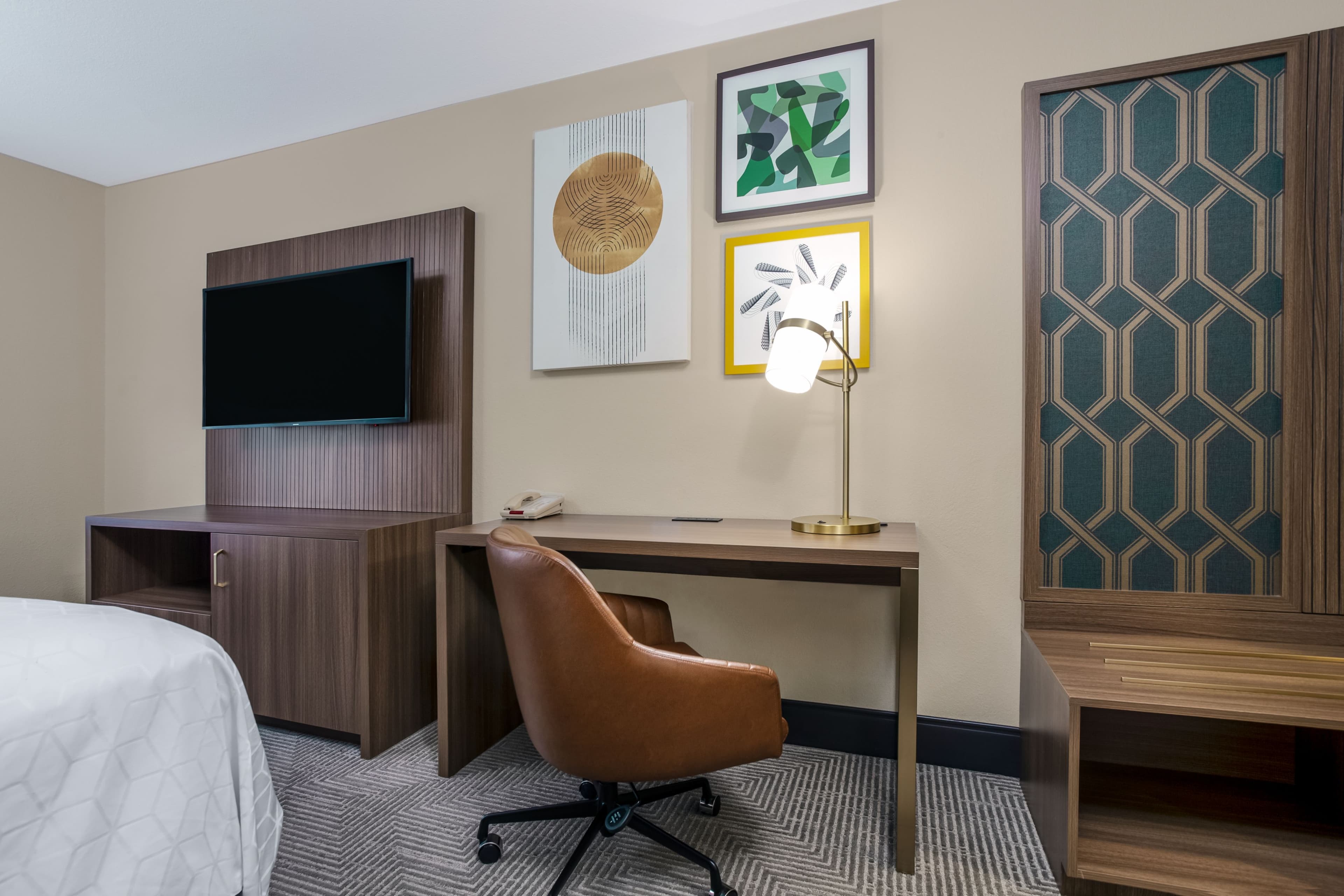Holiday Inn Quincy - Image 3
