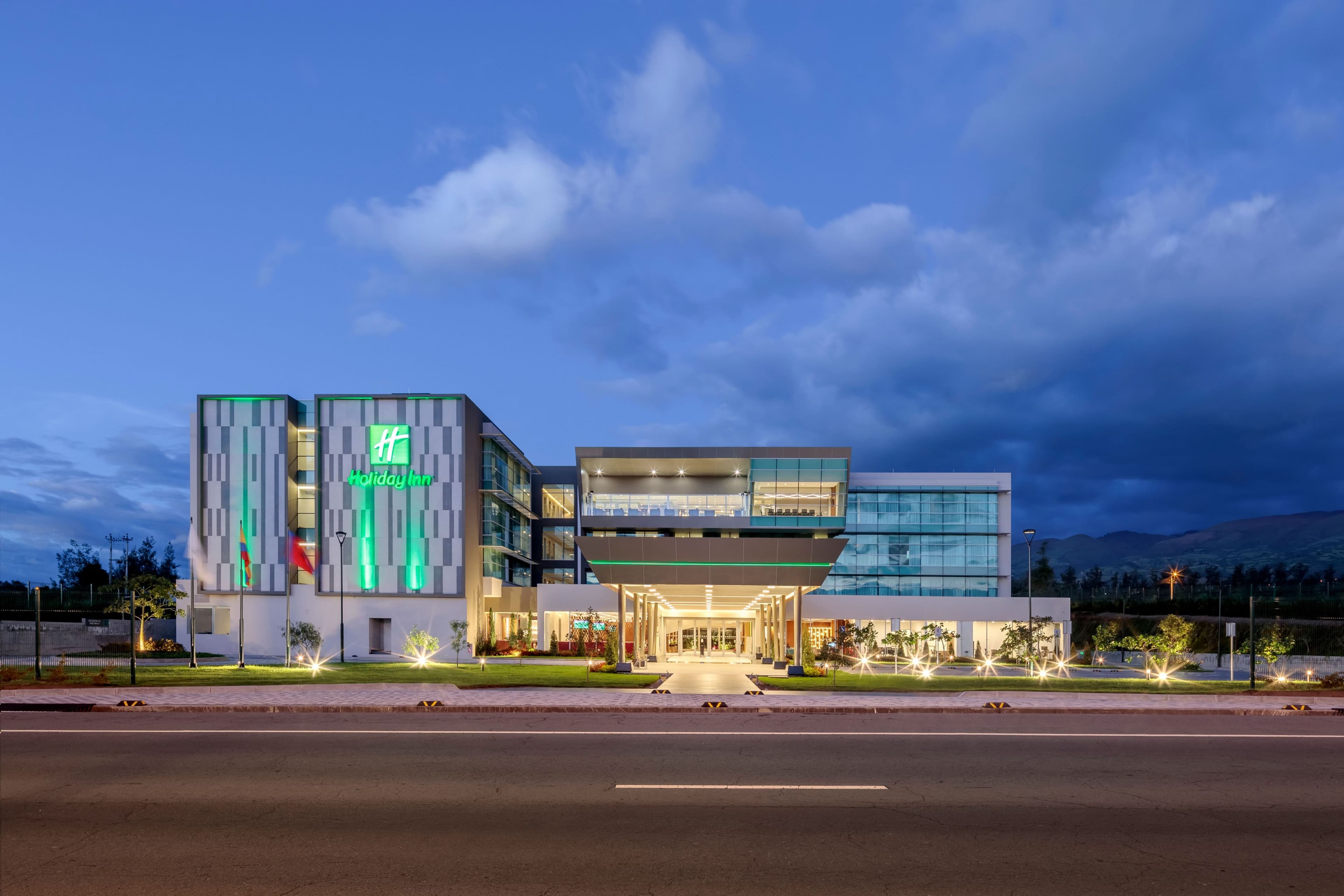 Holiday Inn Quito Airport - Image 1