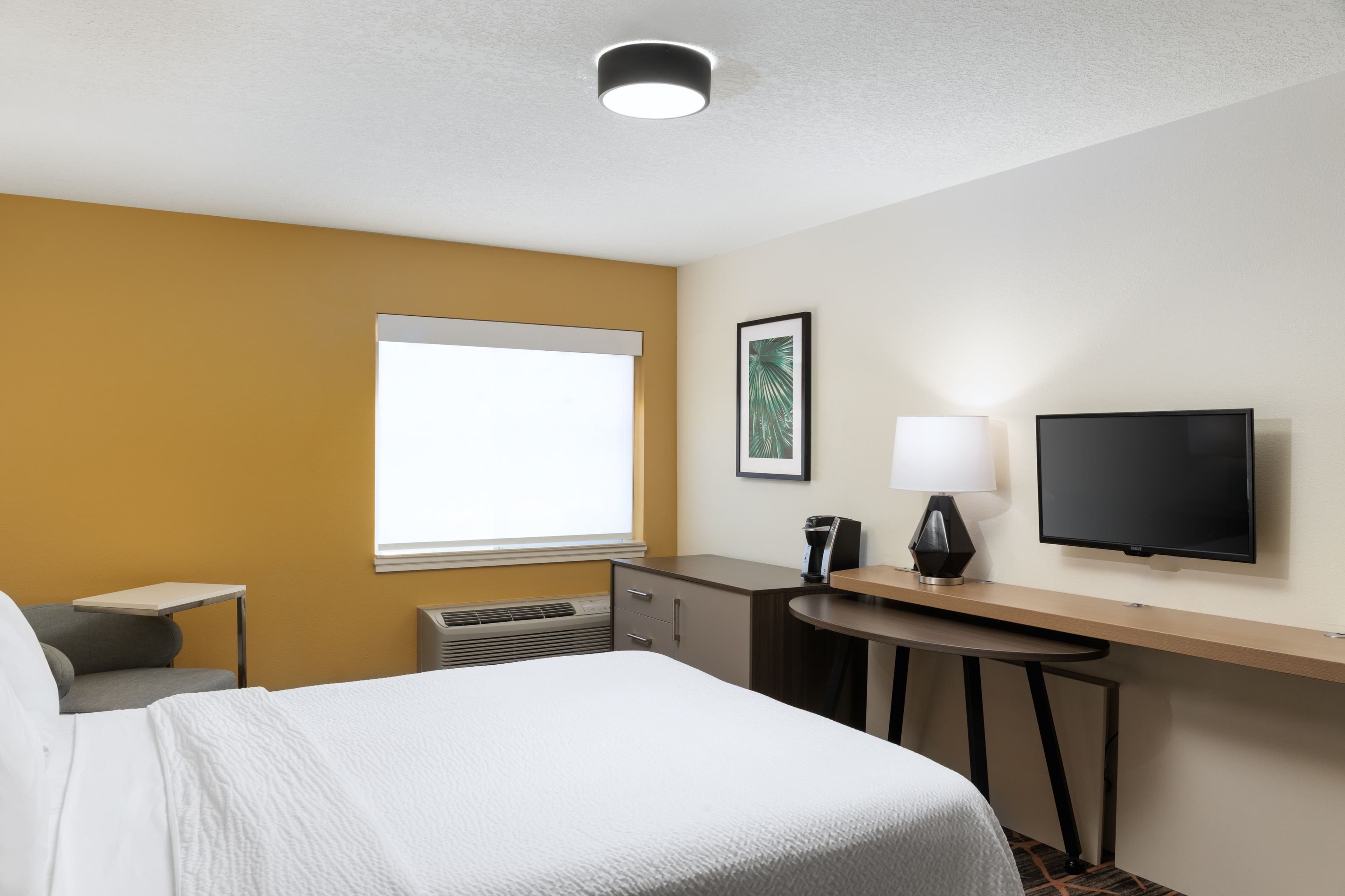 Holiday Inn Redding — 16