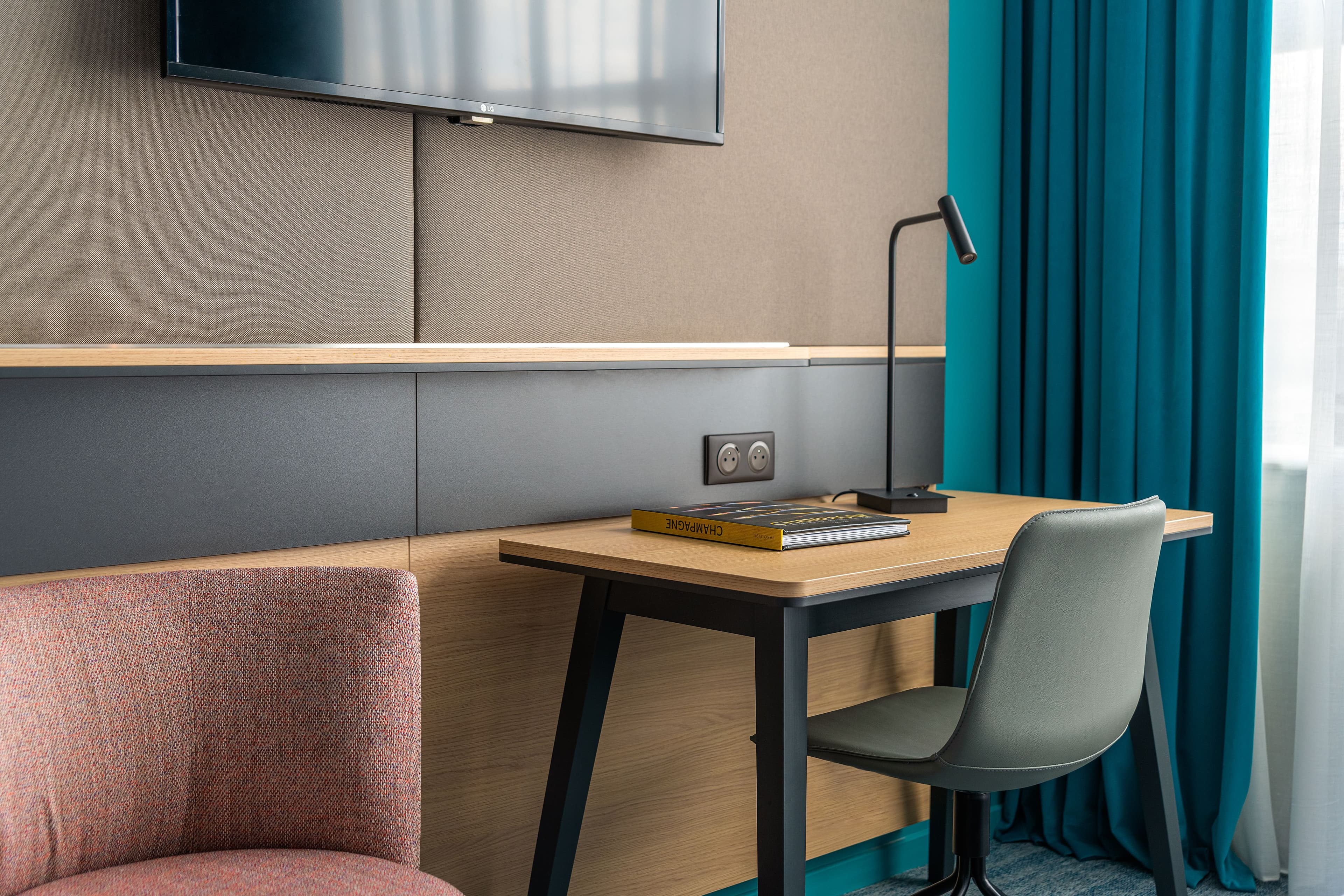Standard Room - Image 7