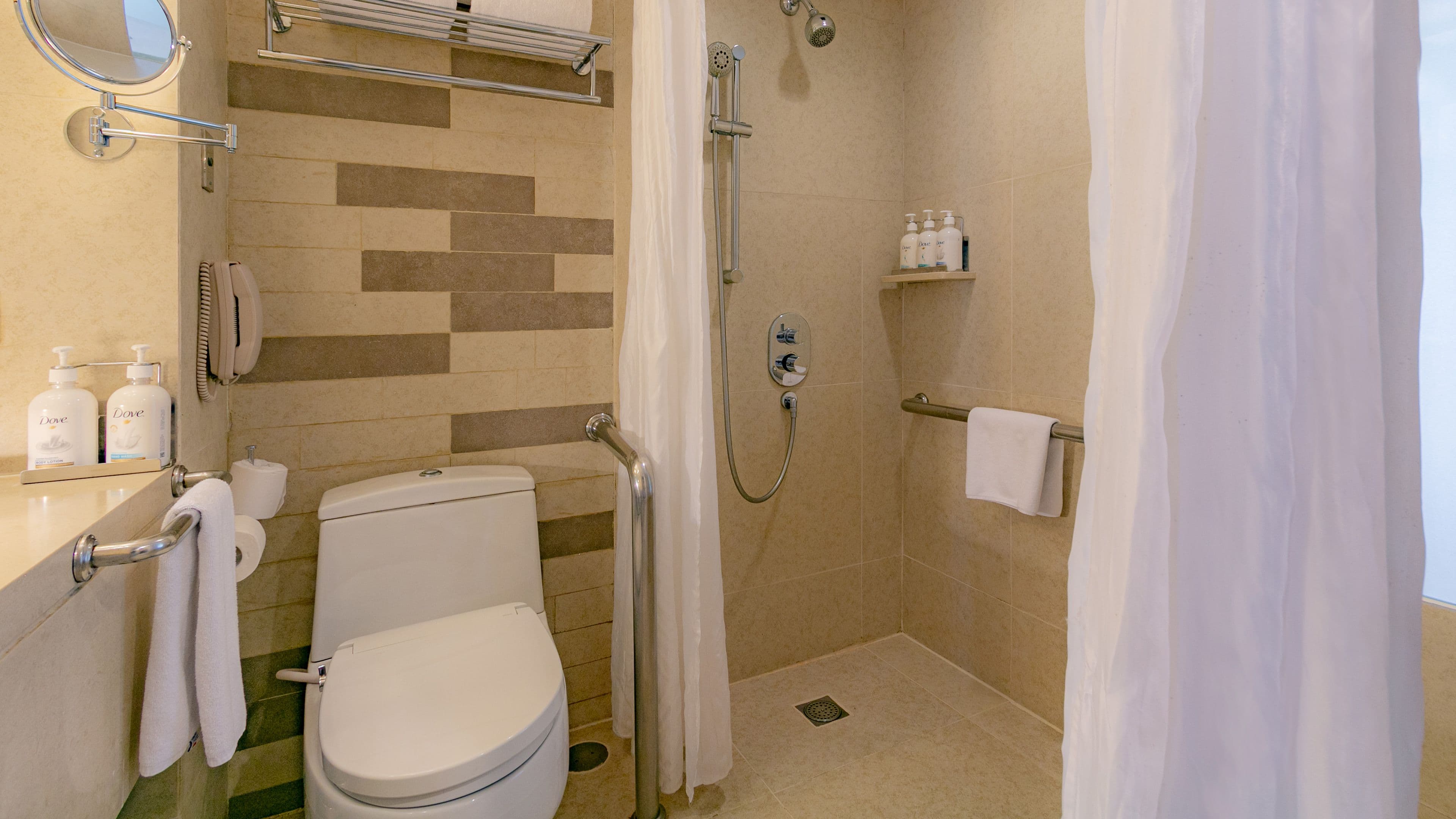 Holiday Inn Resort Baruna Bali — 11