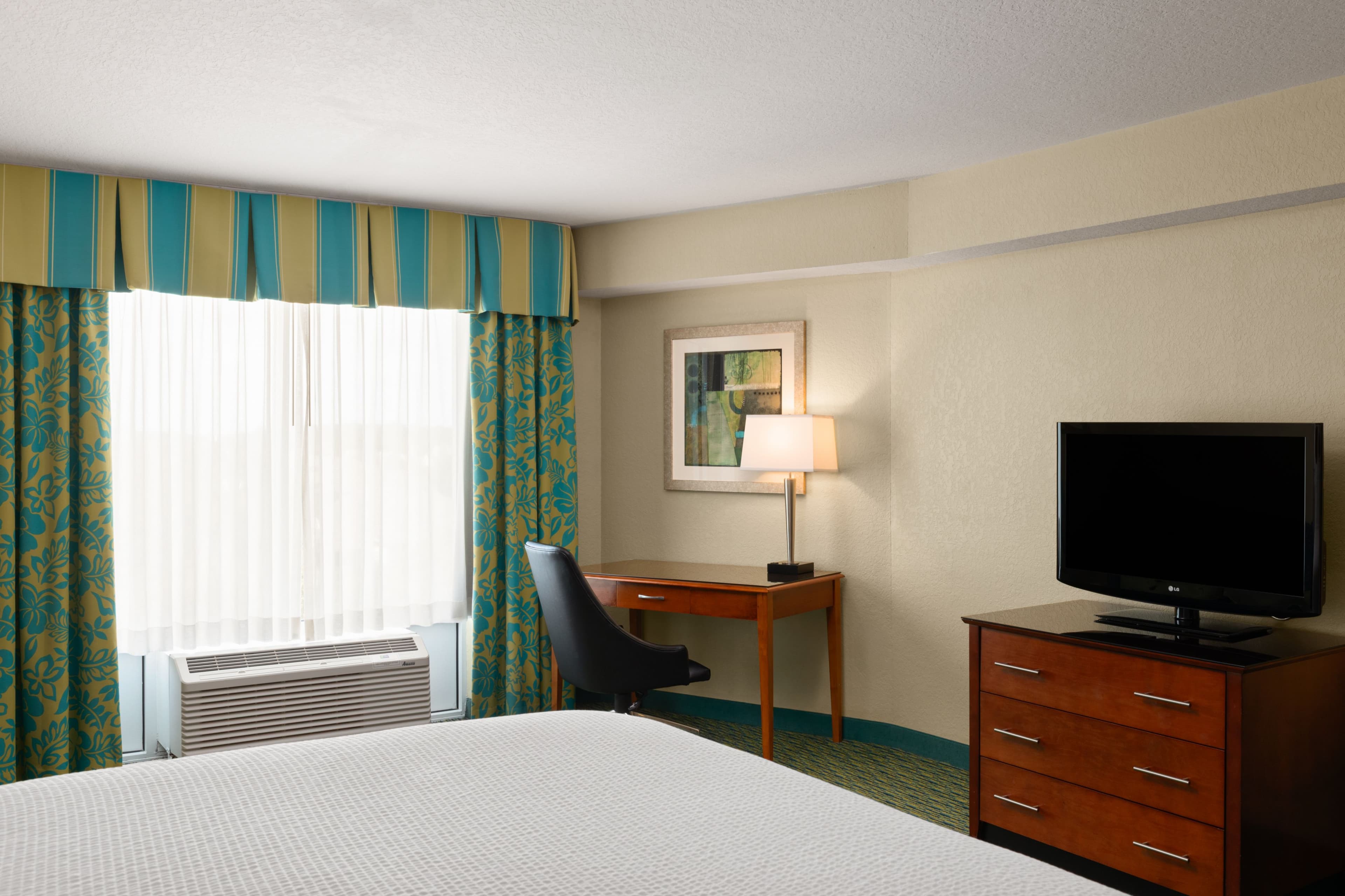 Holiday Inn Resort Orlando Lake Buena Vista — 4