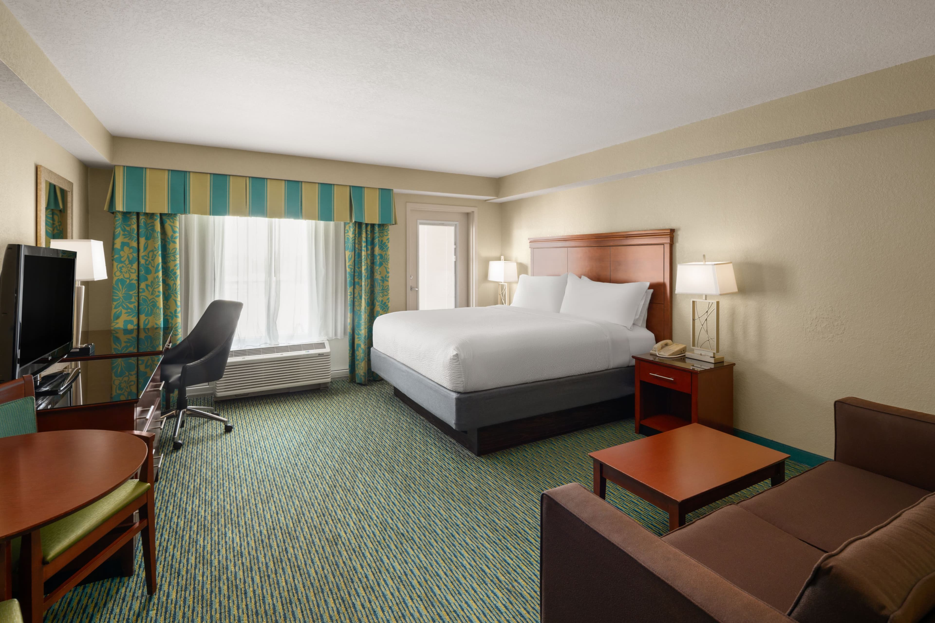 Holiday Inn Resort Orlando Lake Buena Vista — 5