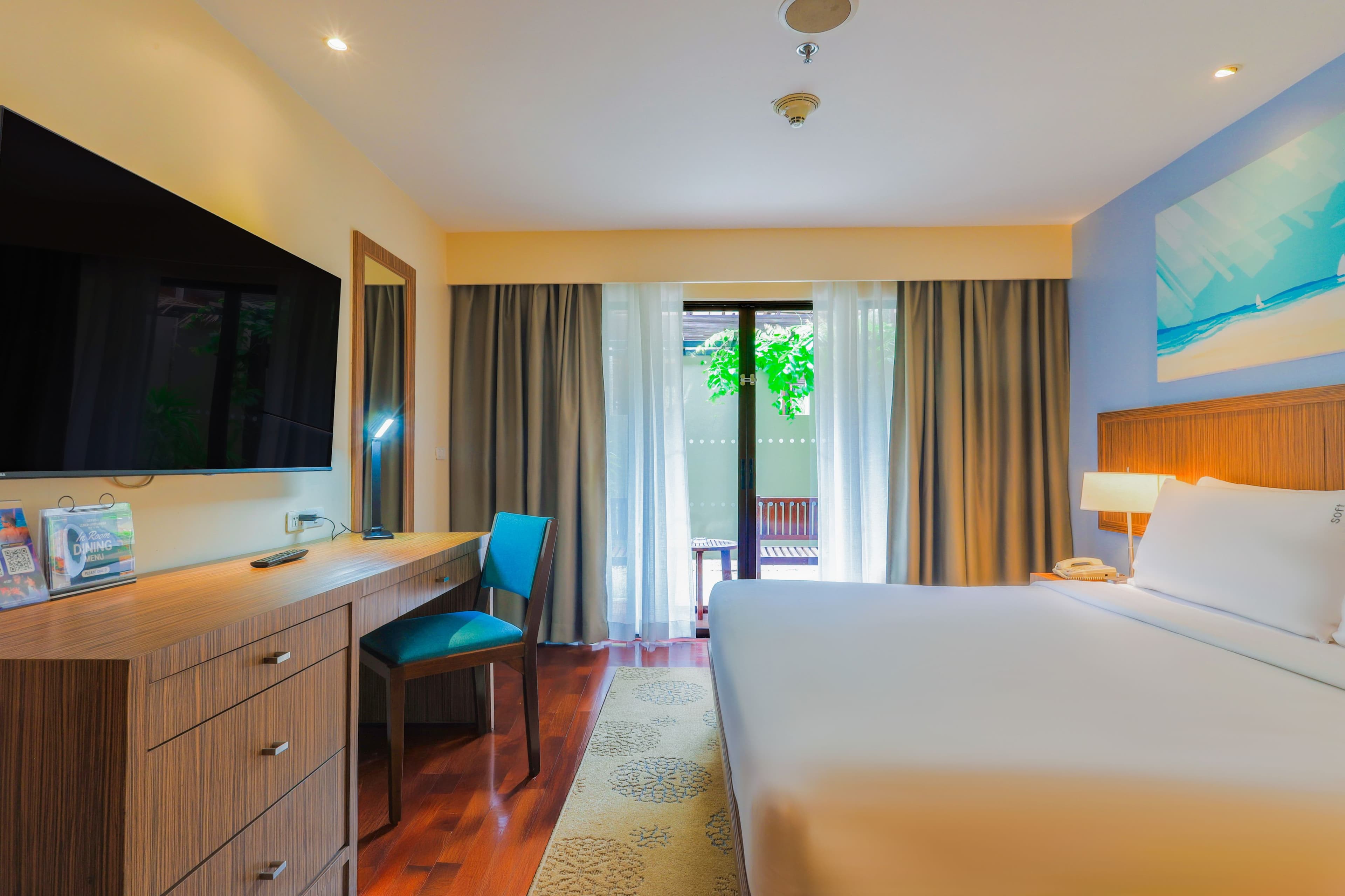 Holiday Inn Resort Phuket Surin Beach — 10