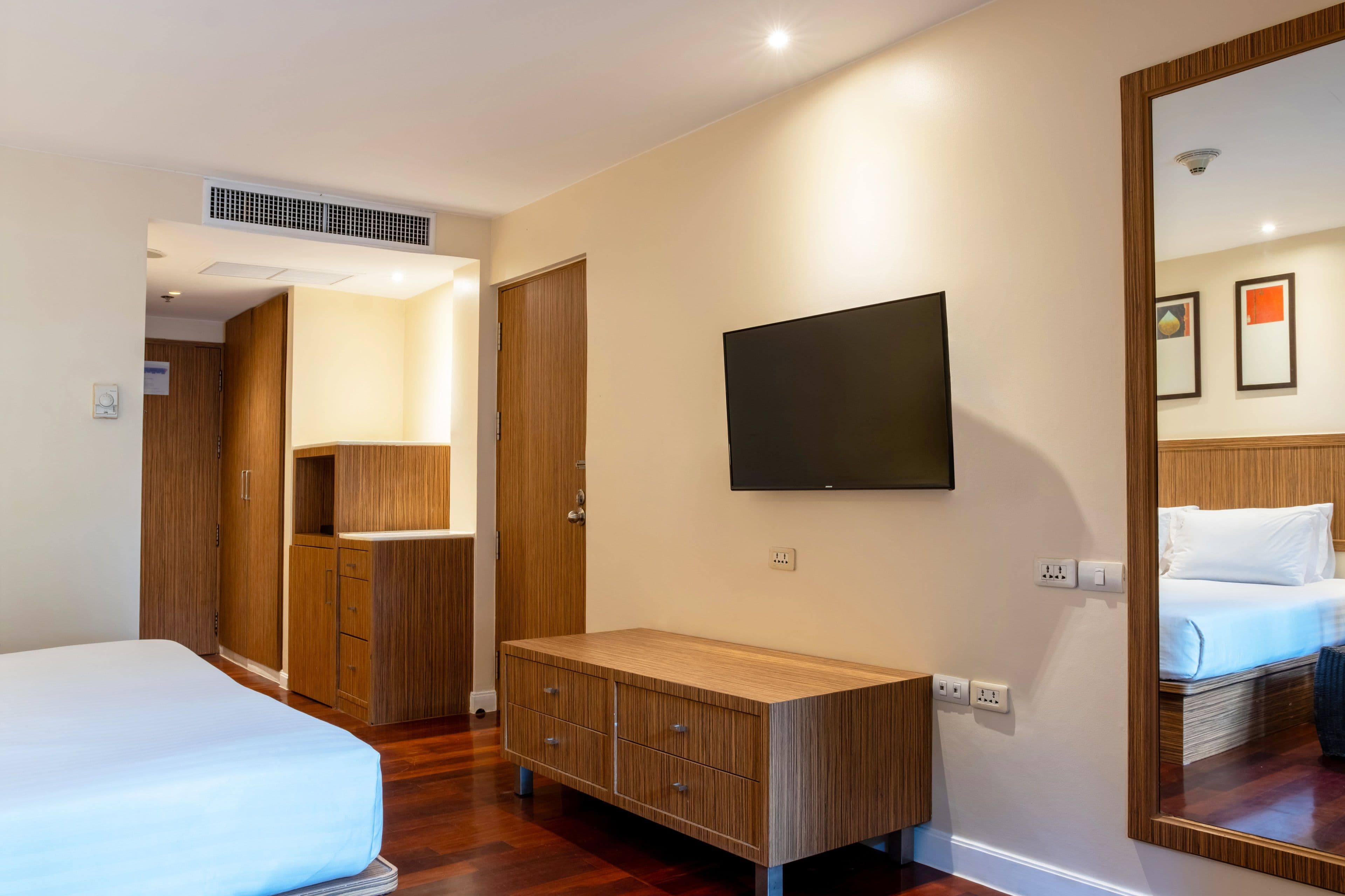 Holiday Inn Resort Phuket Surin Beach — 17