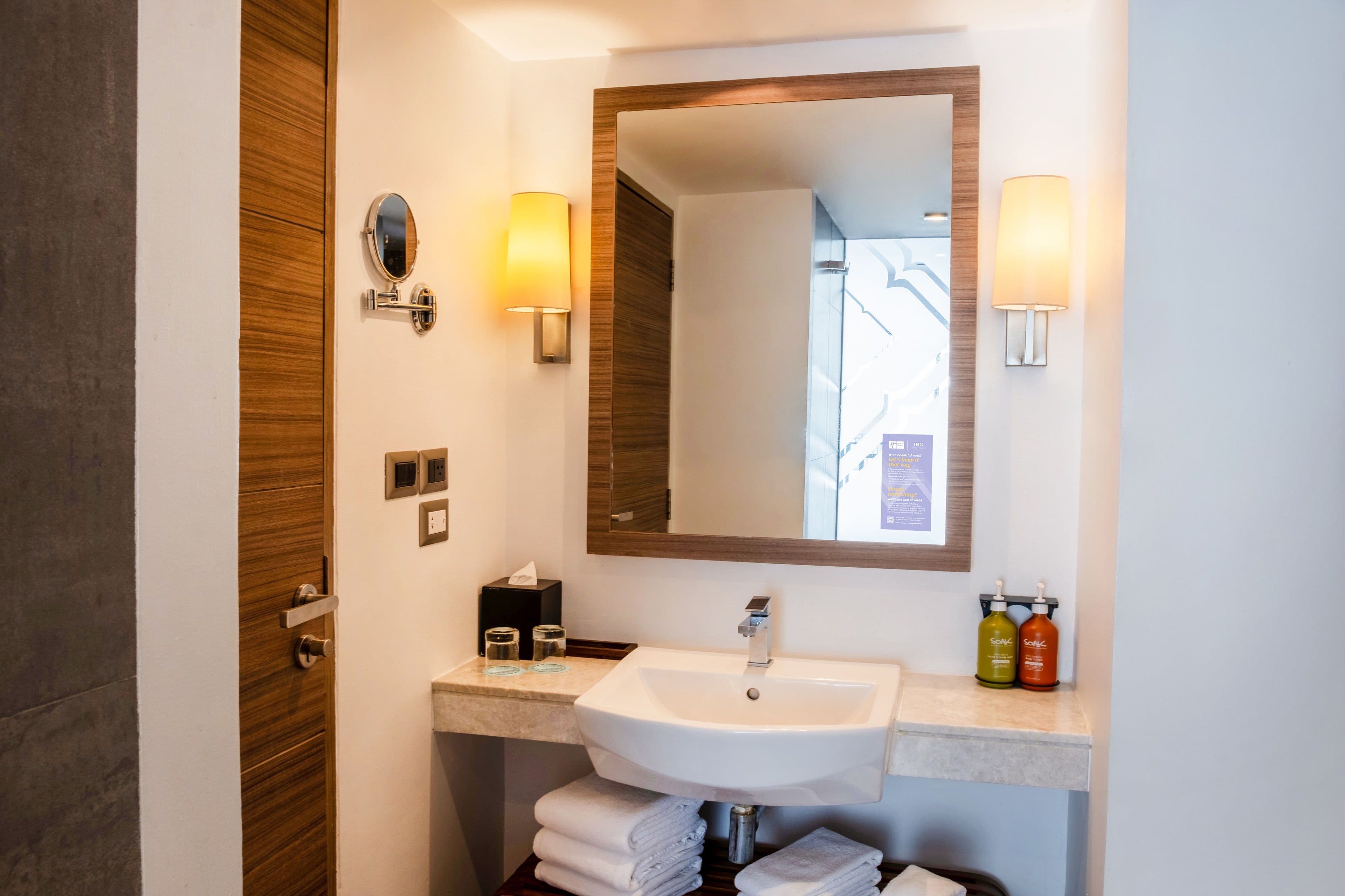 Holiday Inn Resort Phuket Karon Beach — 10