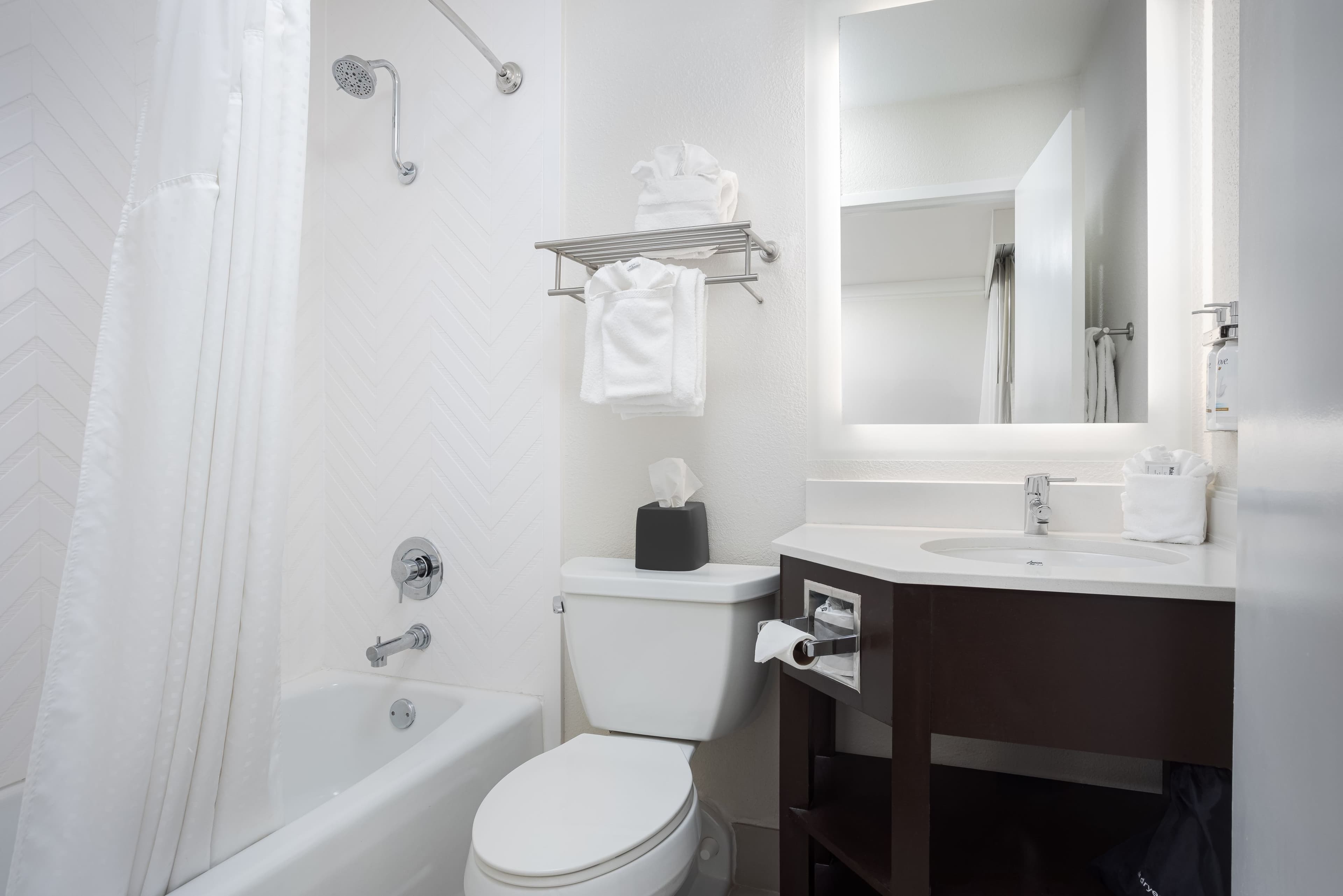 Holiday Inn Resort Oceanfront @ Surfside Beach — 32