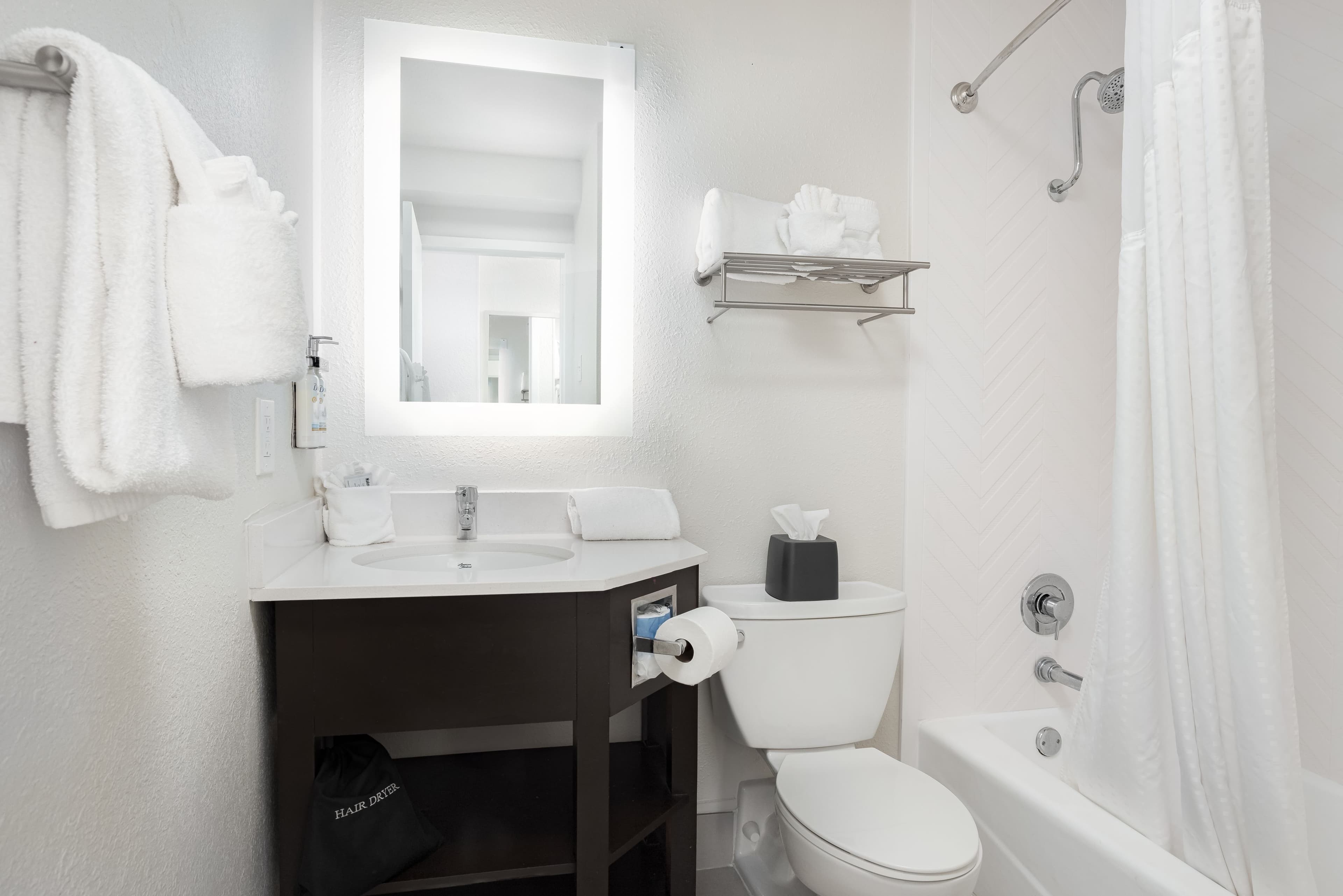 Holiday Inn Resort Oceanfront @ Surfside Beach — 6